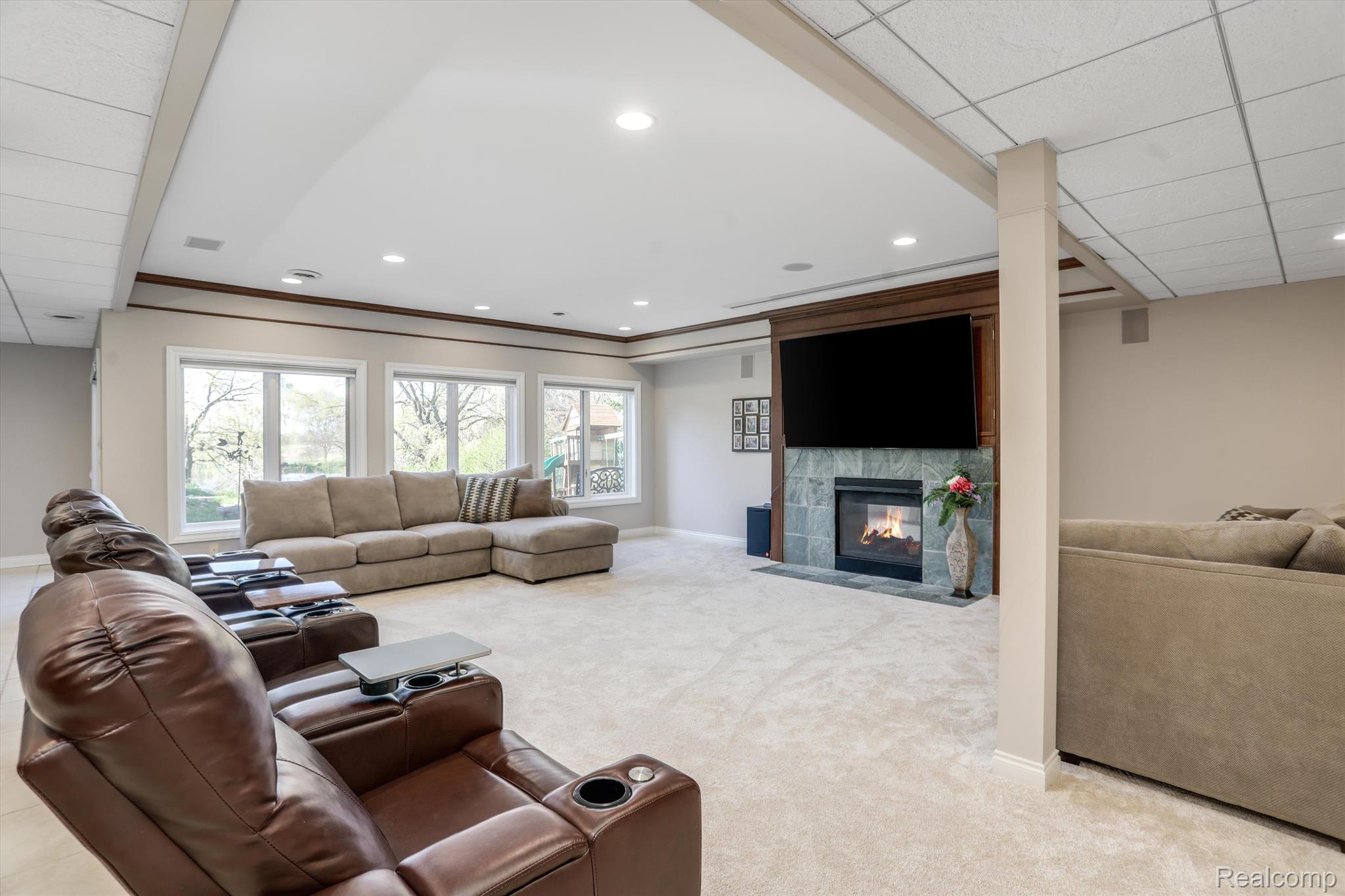 6997 OAKHURST RIDGE Road