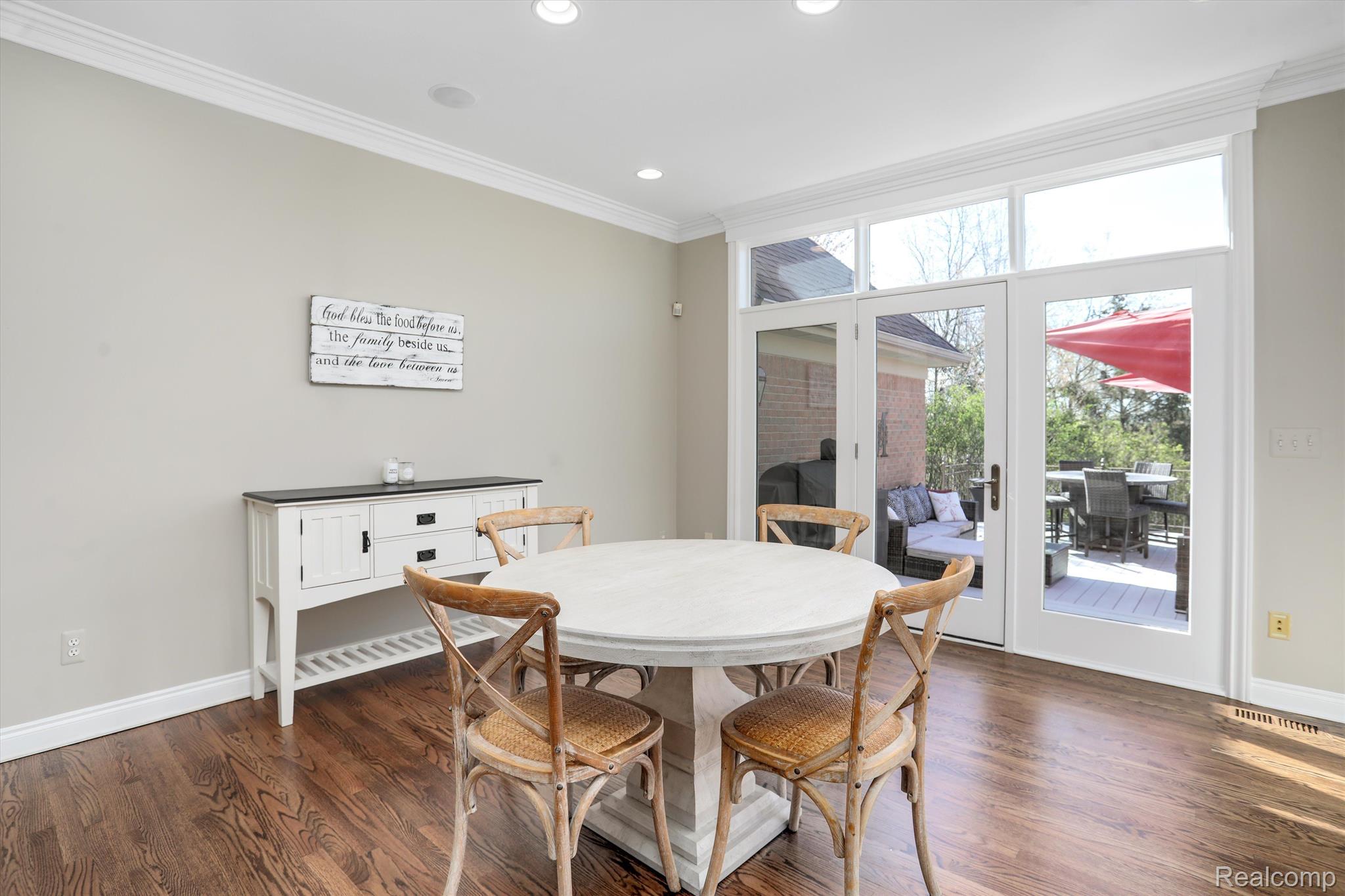 6997 OAKHURST RIDGE Road