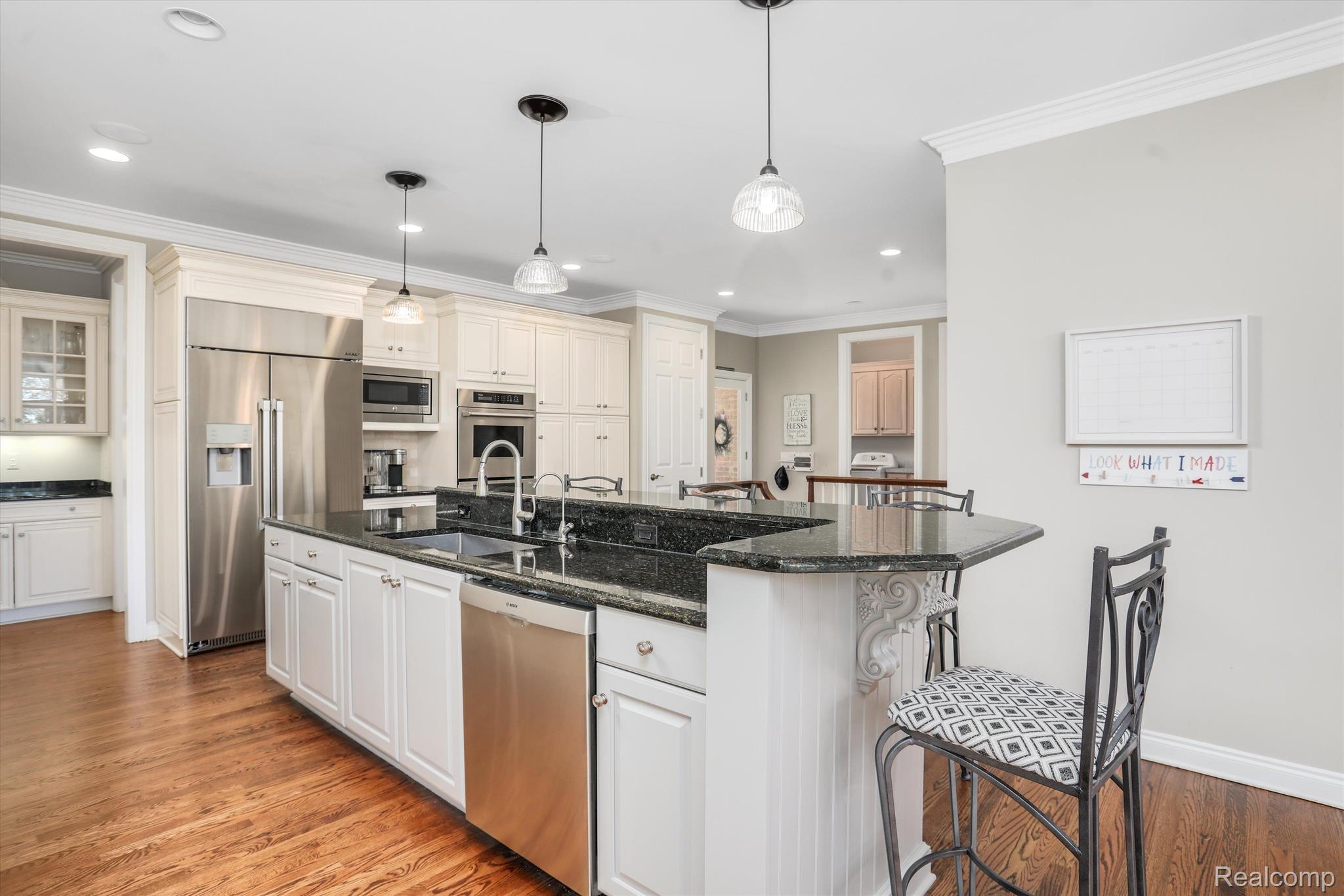 6997 OAKHURST RIDGE Road