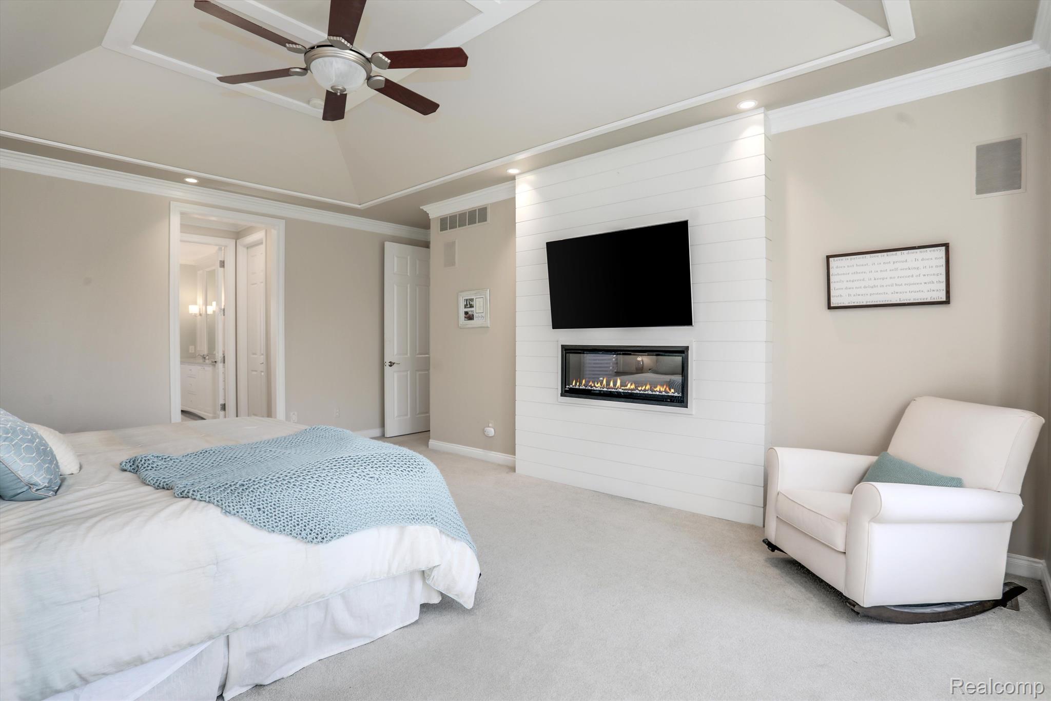 6997 OAKHURST RIDGE Road