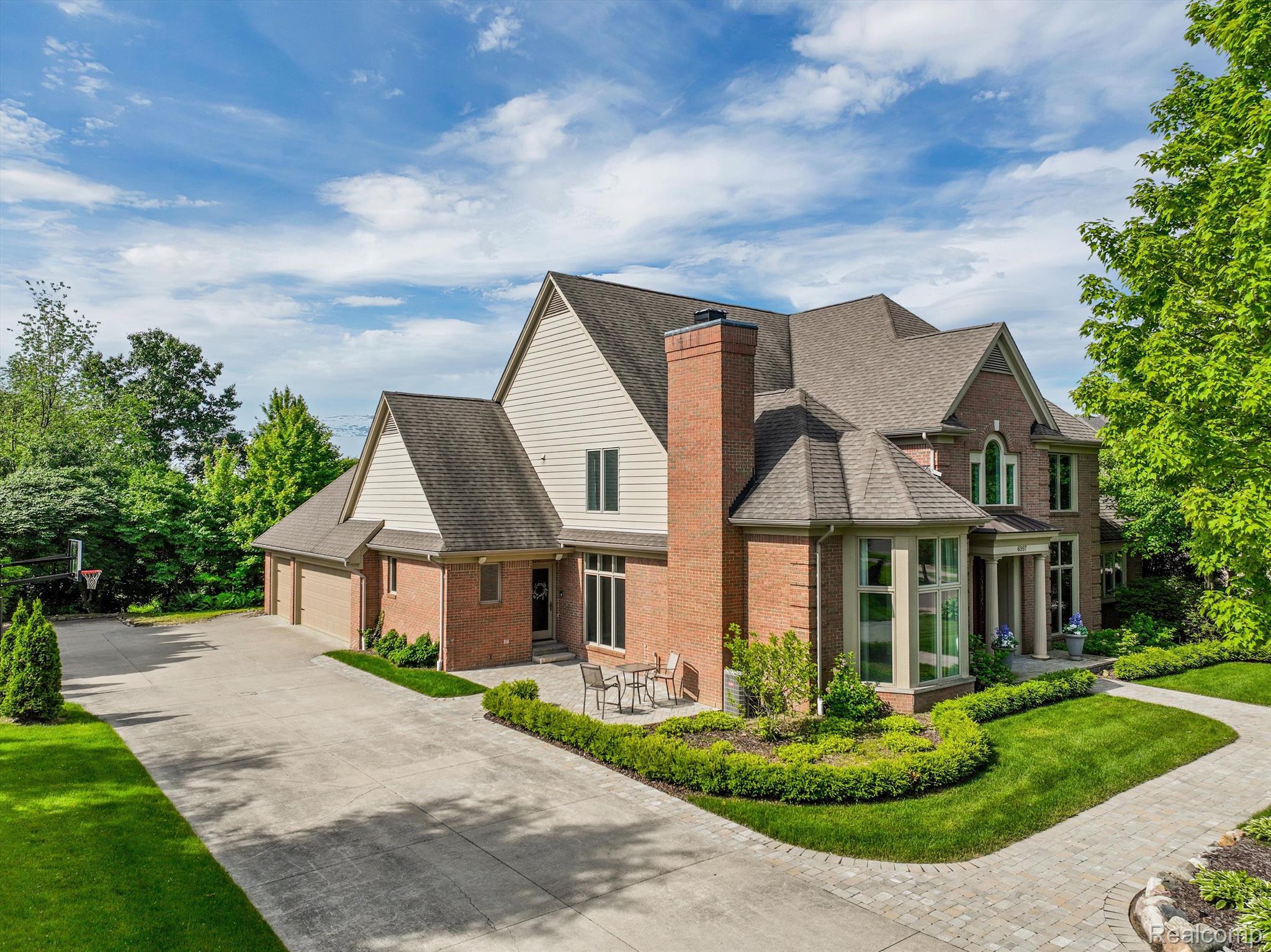 6997 OAKHURST RIDGE Road