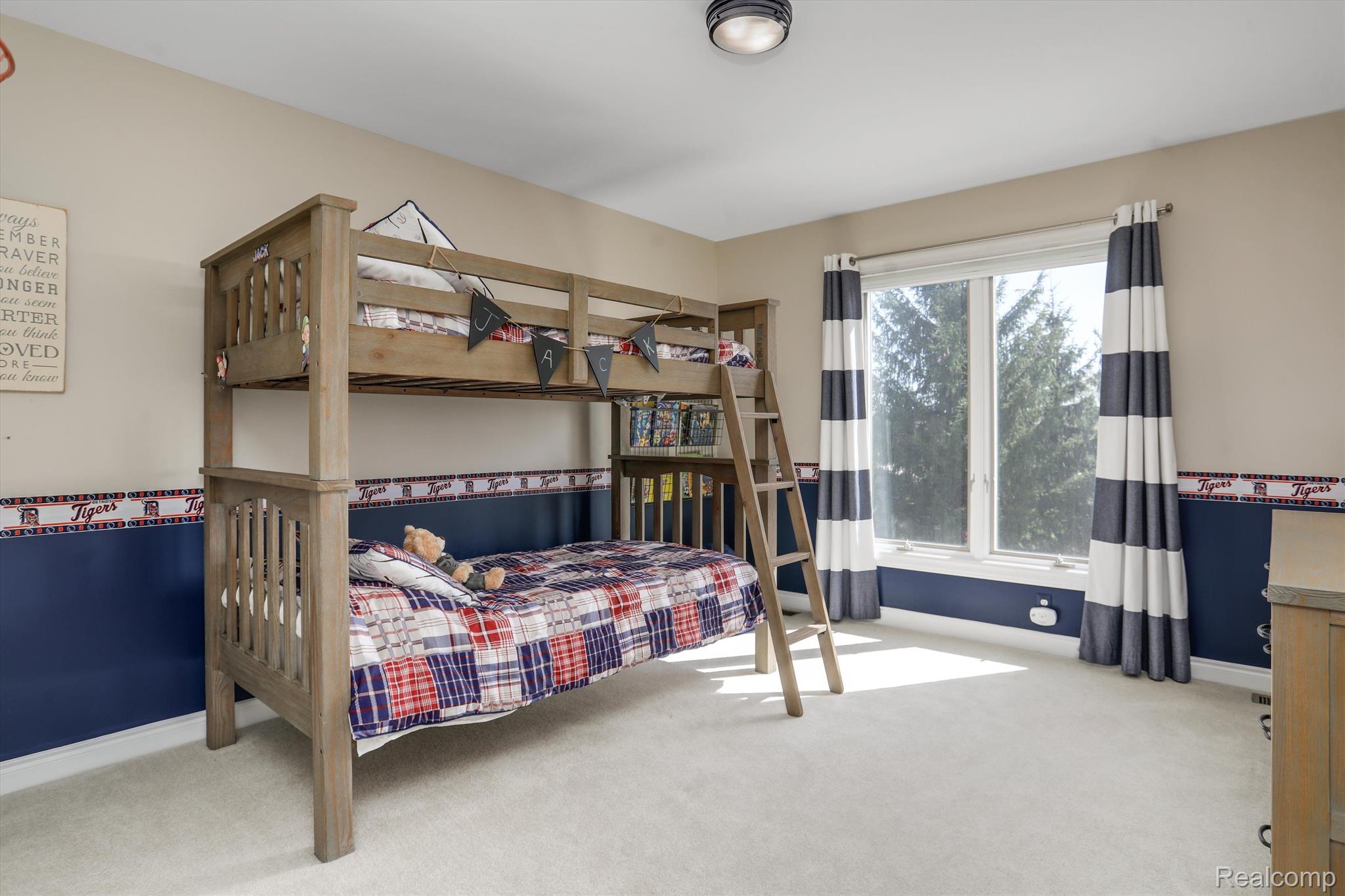 6997 OAKHURST RIDGE Road