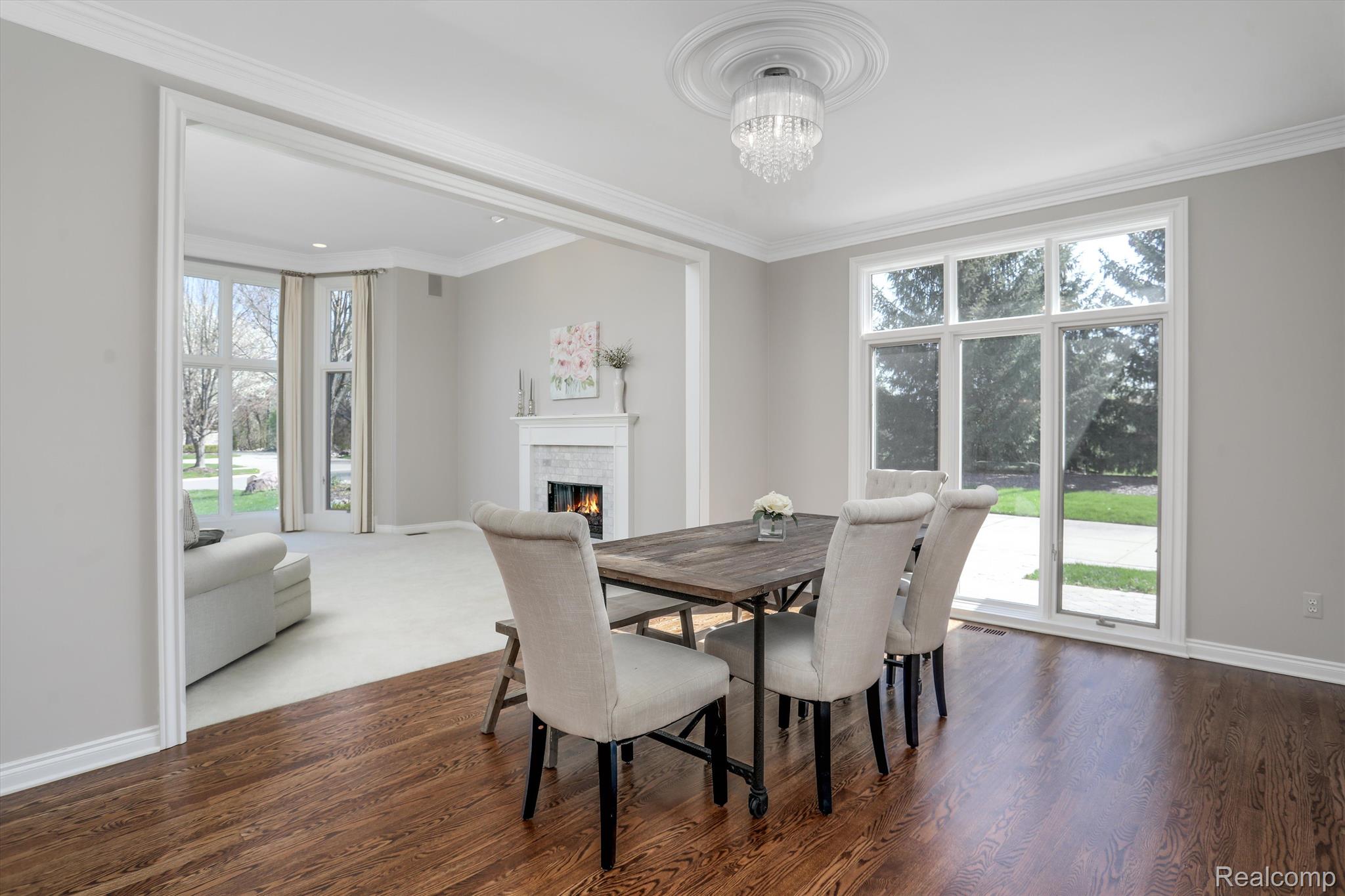 6997 OAKHURST RIDGE Road