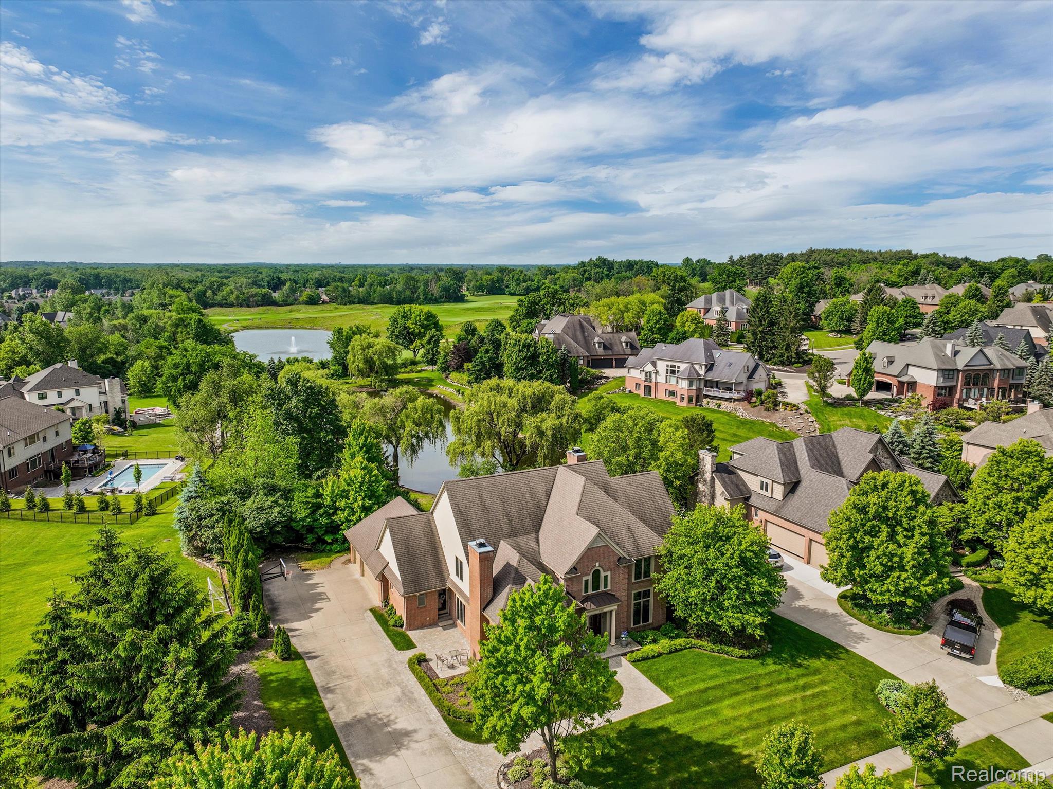 6997 OAKHURST RIDGE Road