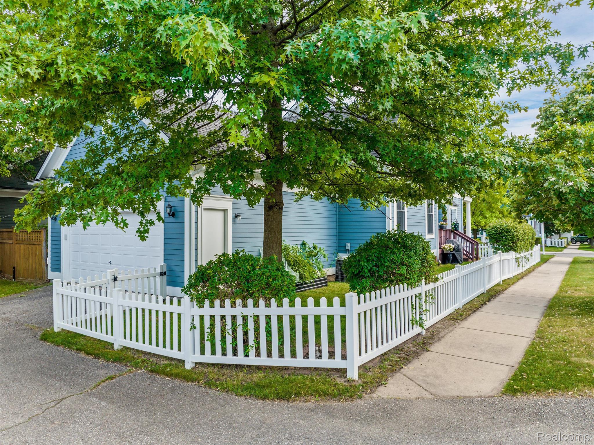 50230 HARDING Street