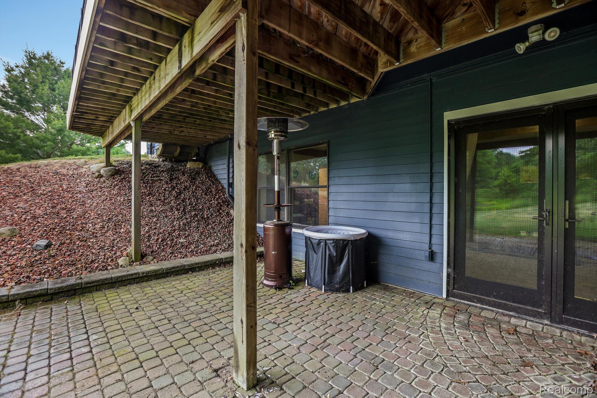 1655 HORSESHOE Drive