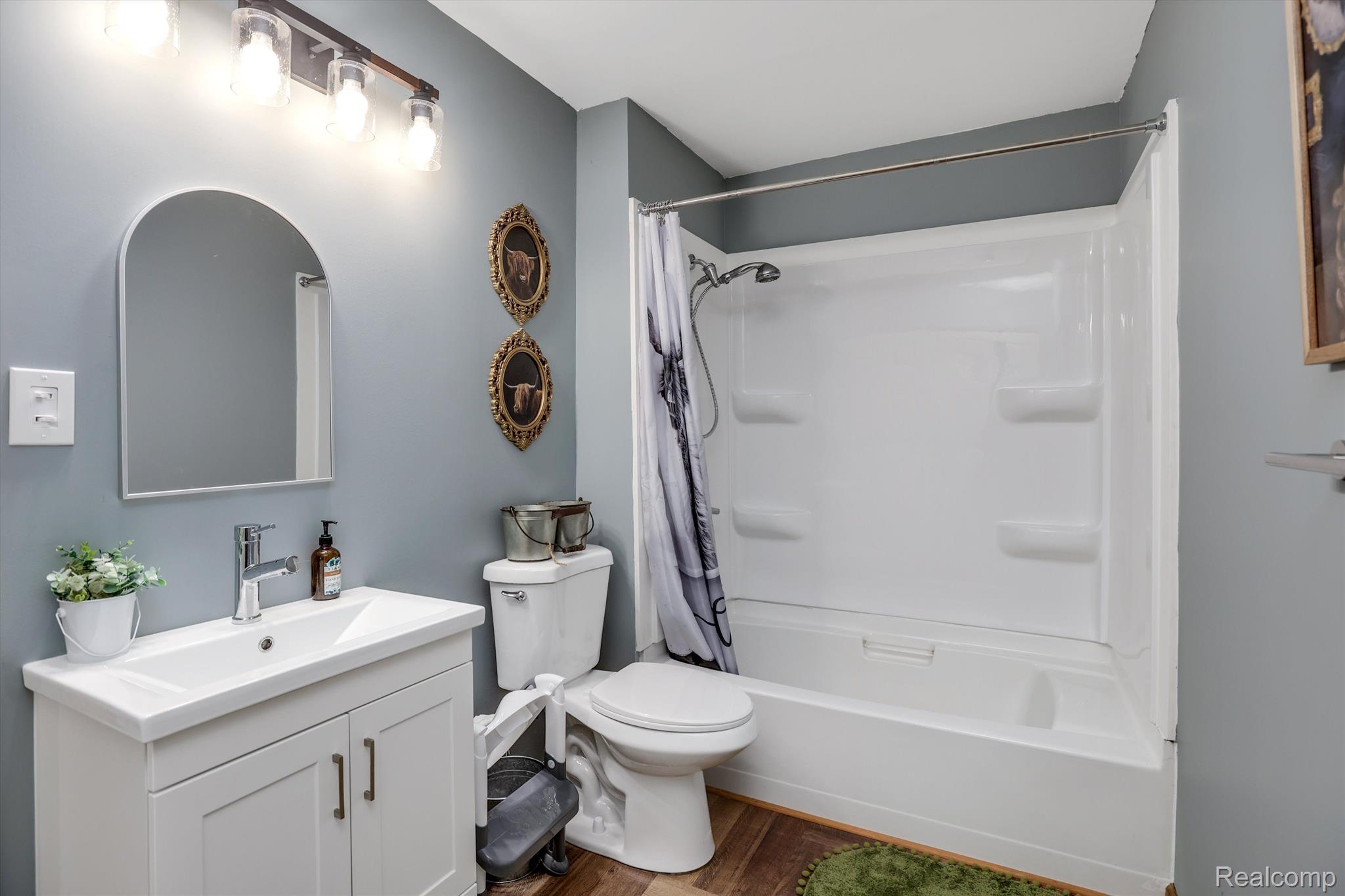 1655 HORSESHOE Drive