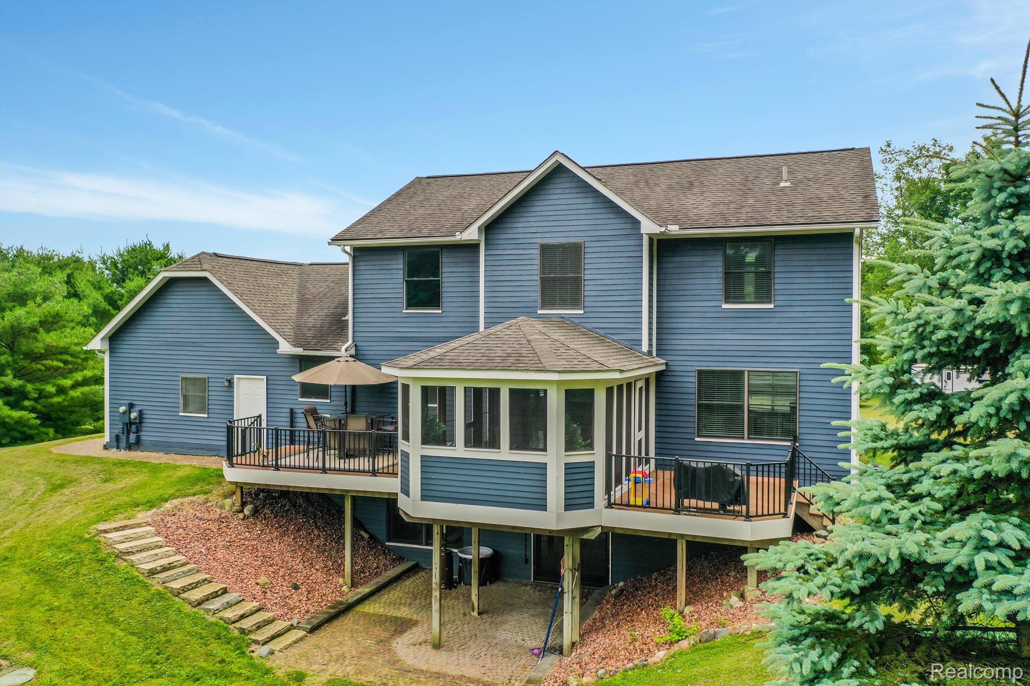 1655 HORSESHOE Drive