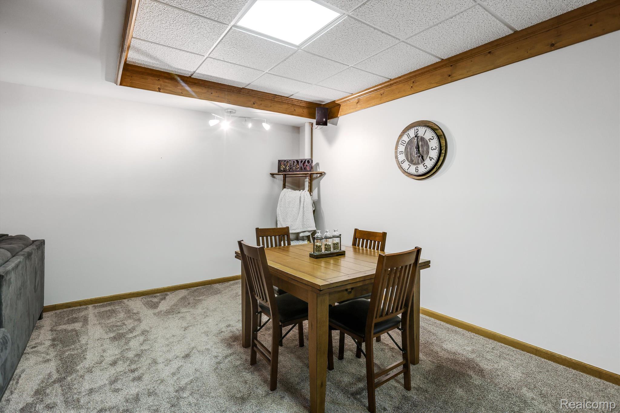 1655 HORSESHOE Drive