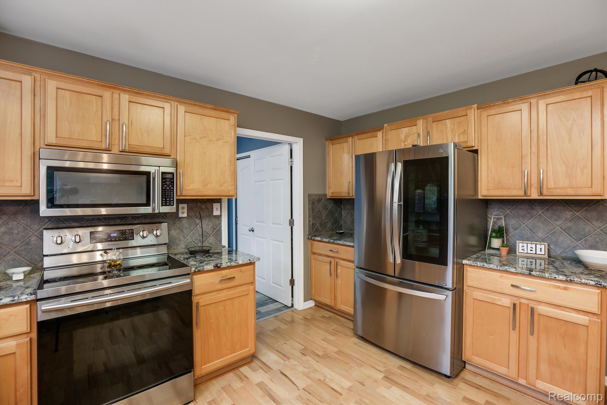 1655 HORSESHOE Drive