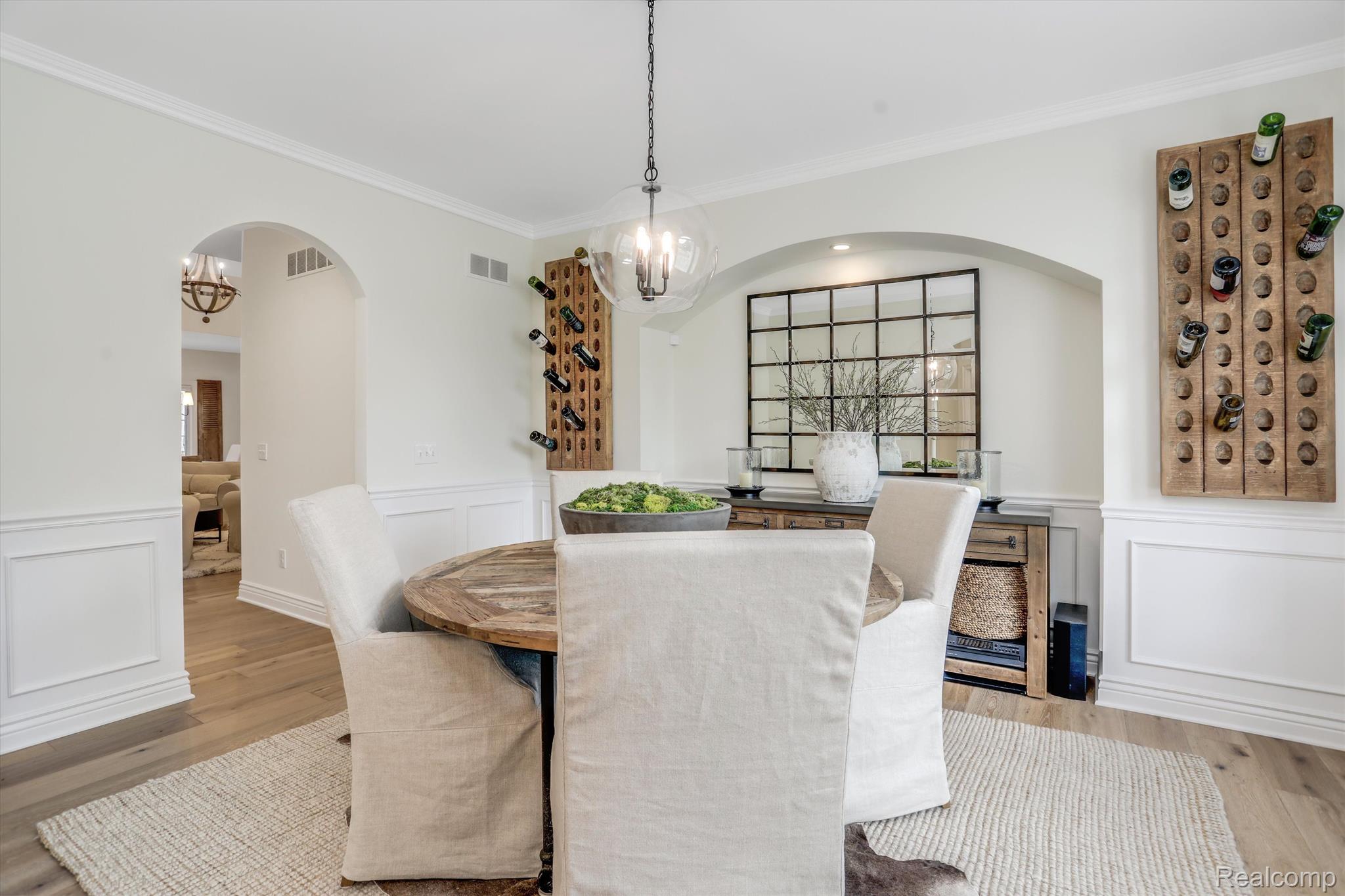 6956 OAKHURST RIDGE Road