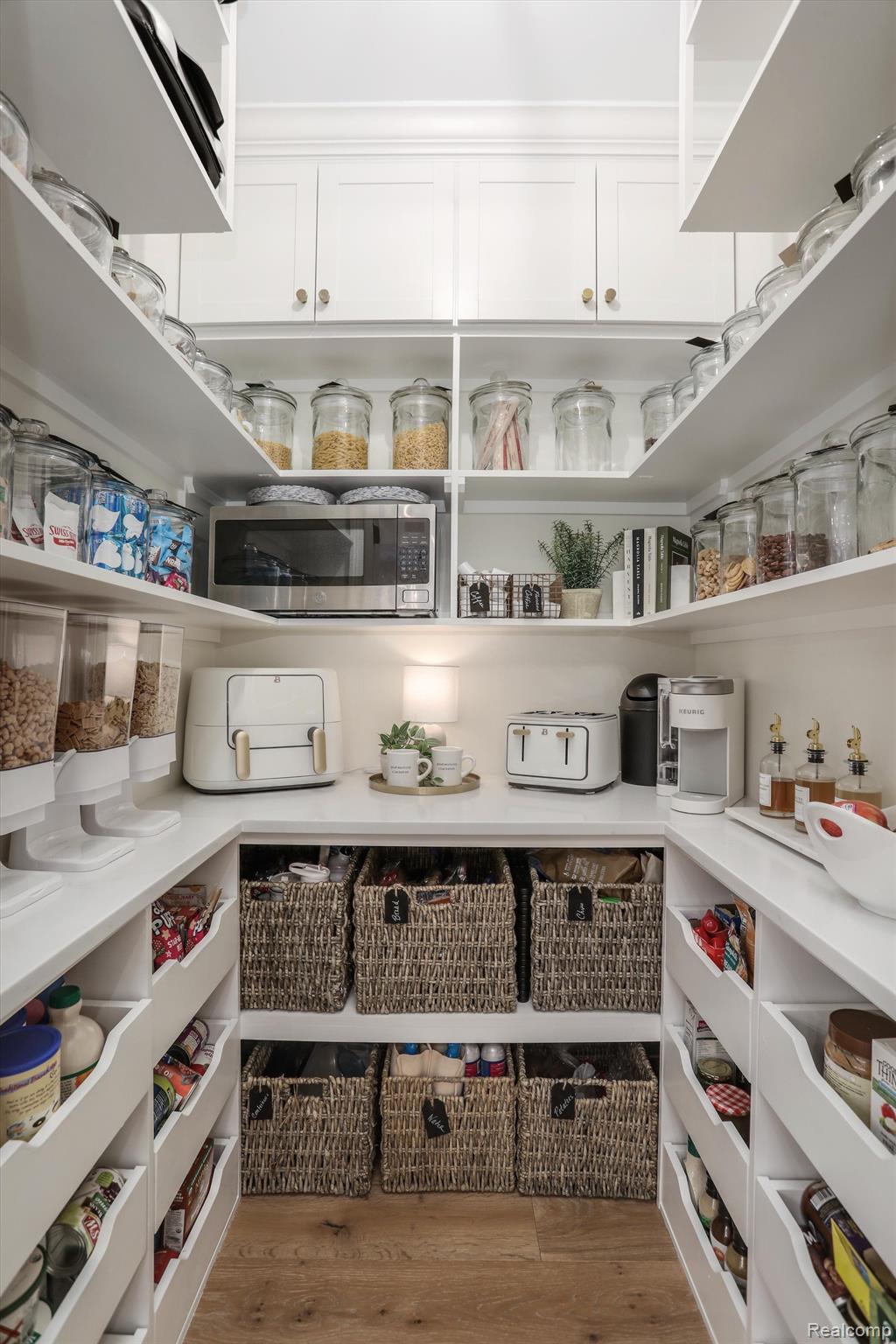 6956 OAKHURST RIDGE Road