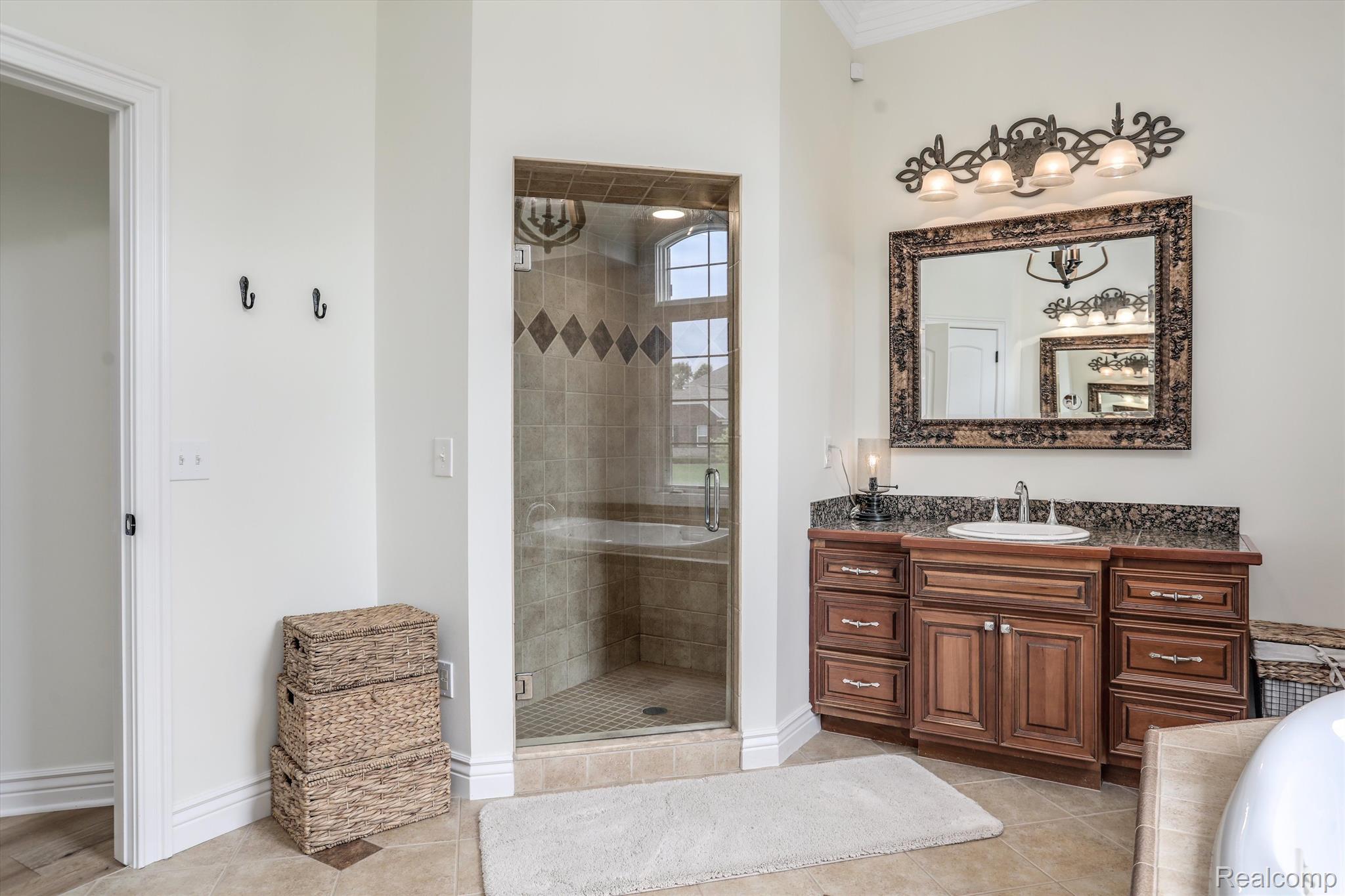 6956 OAKHURST RIDGE Road