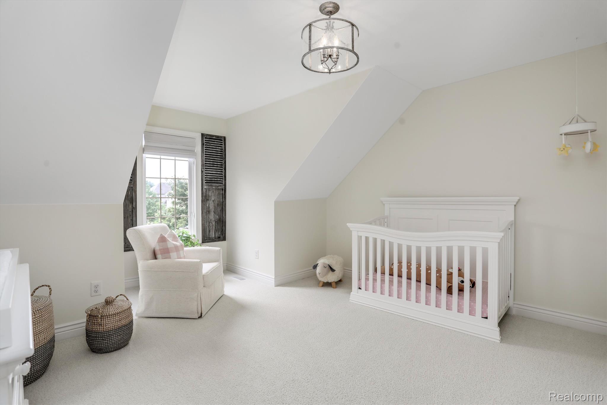 6956 OAKHURST RIDGE Road