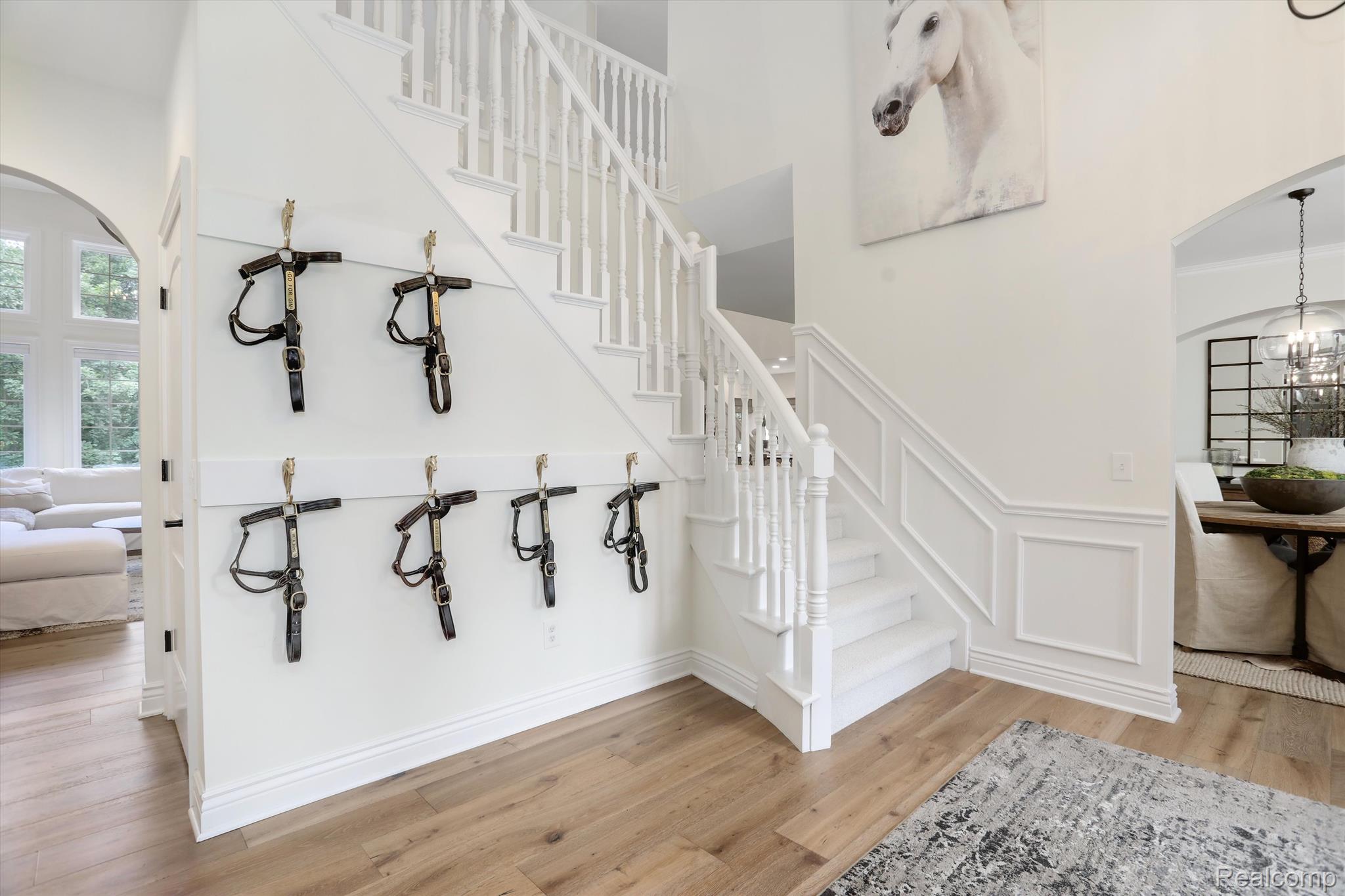 6956 OAKHURST RIDGE Road