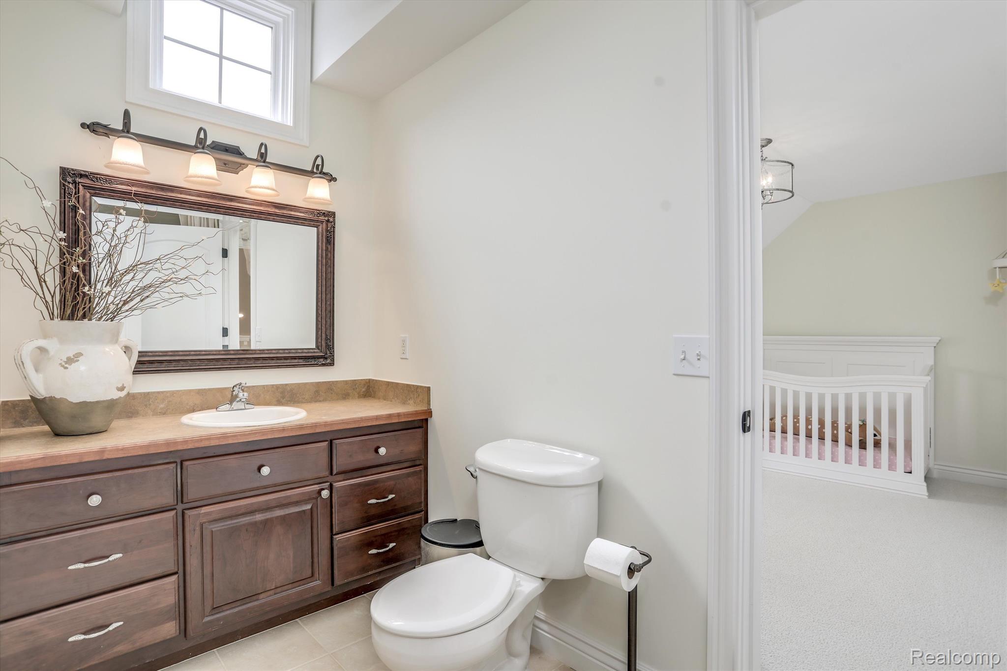 6956 OAKHURST RIDGE Road