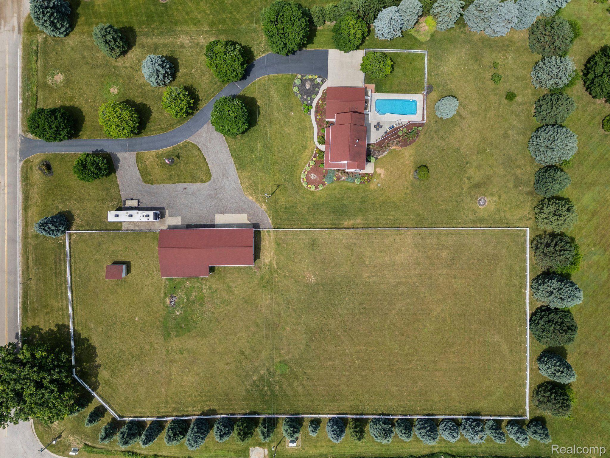 3310 MIDDLE Road
