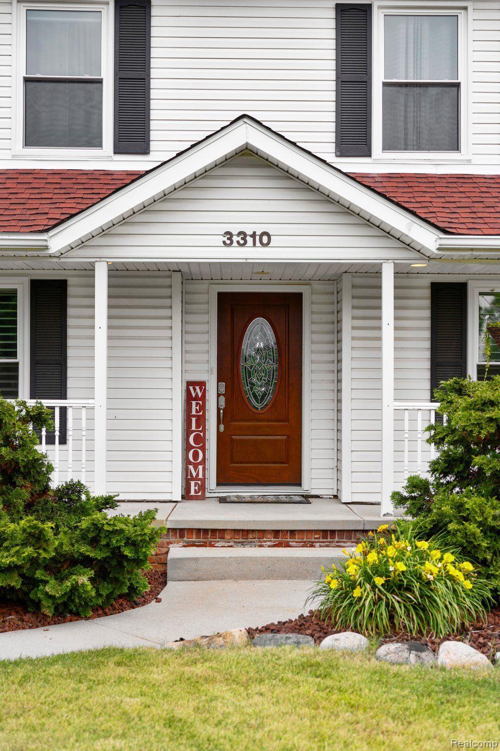 3310 MIDDLE Road