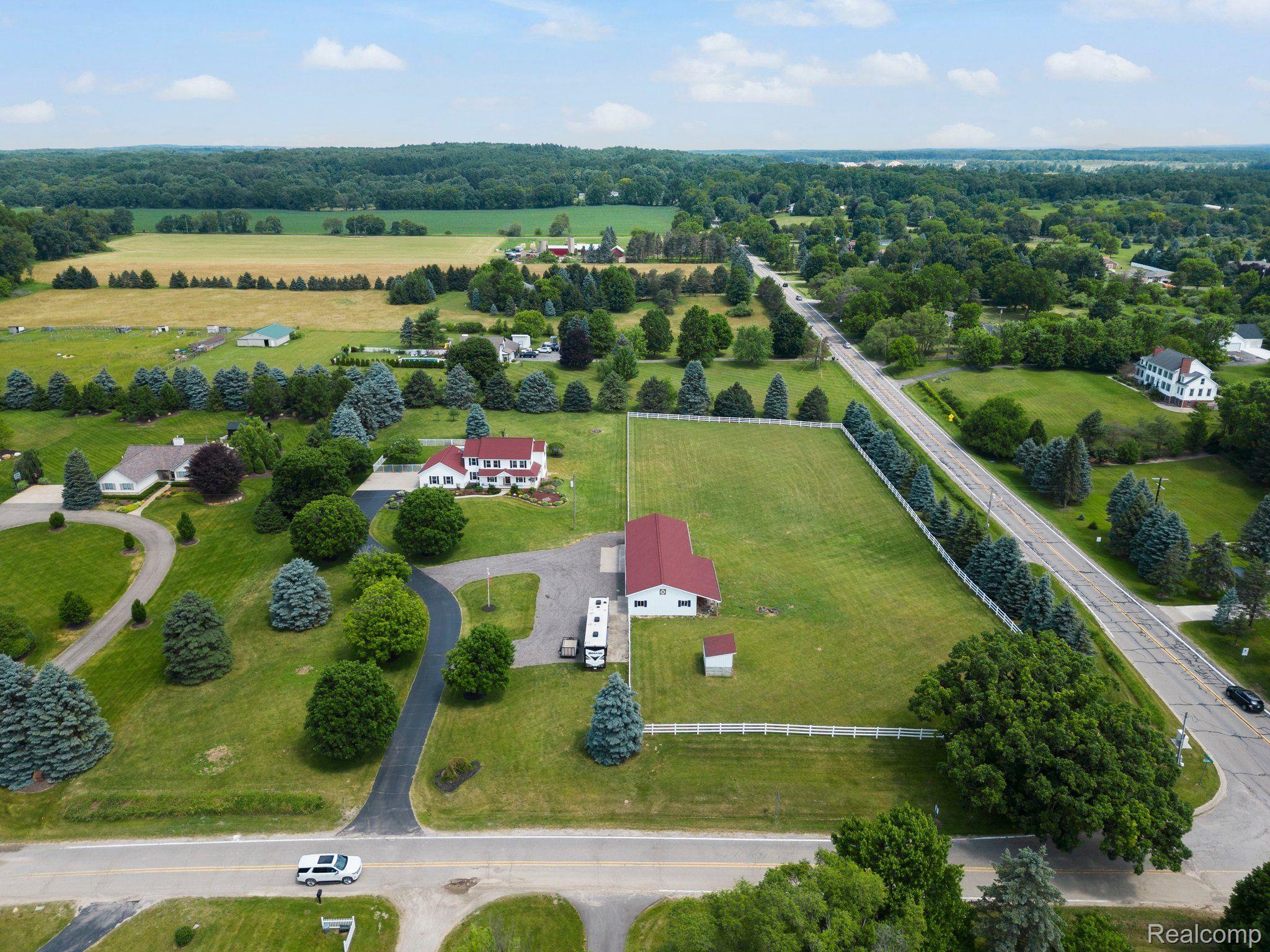 3310 MIDDLE Road