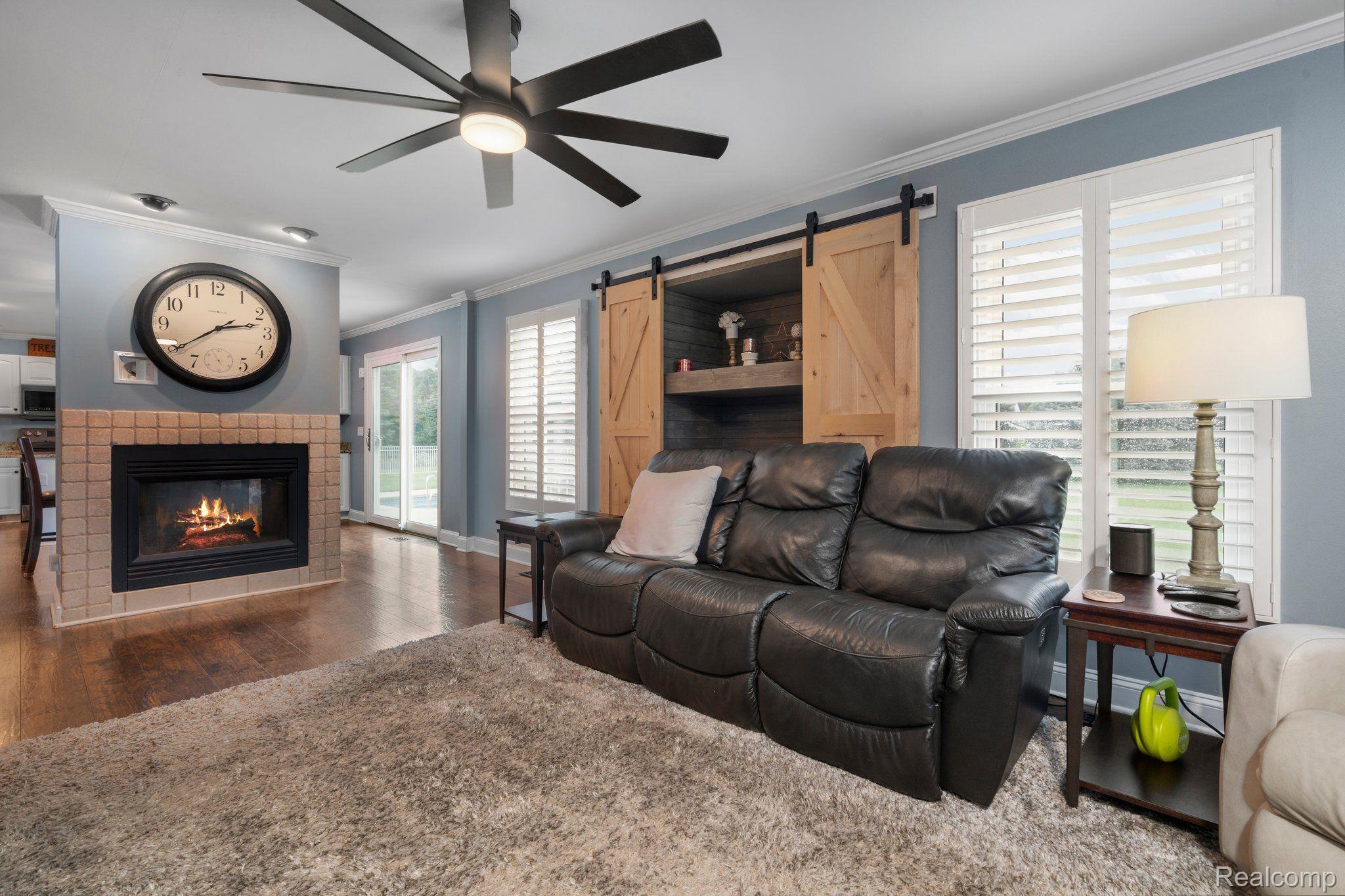 3310 MIDDLE Road