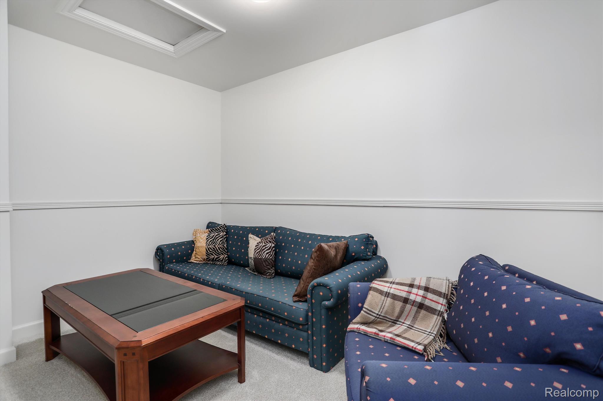 4703 OAKHURST RIDGE Road