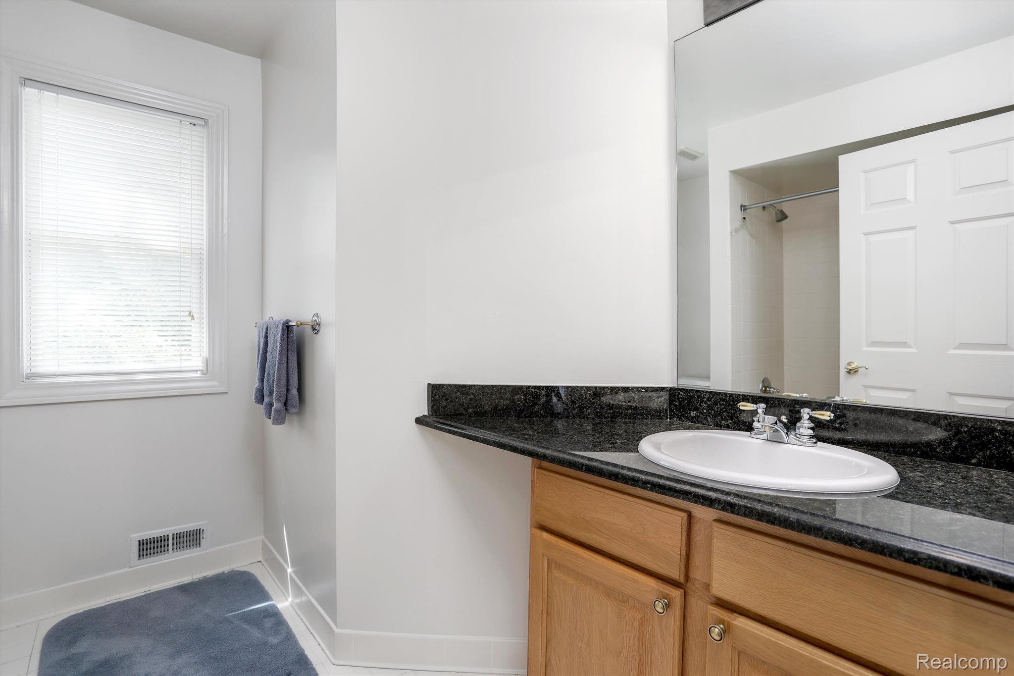 4703 OAKHURST RIDGE Road