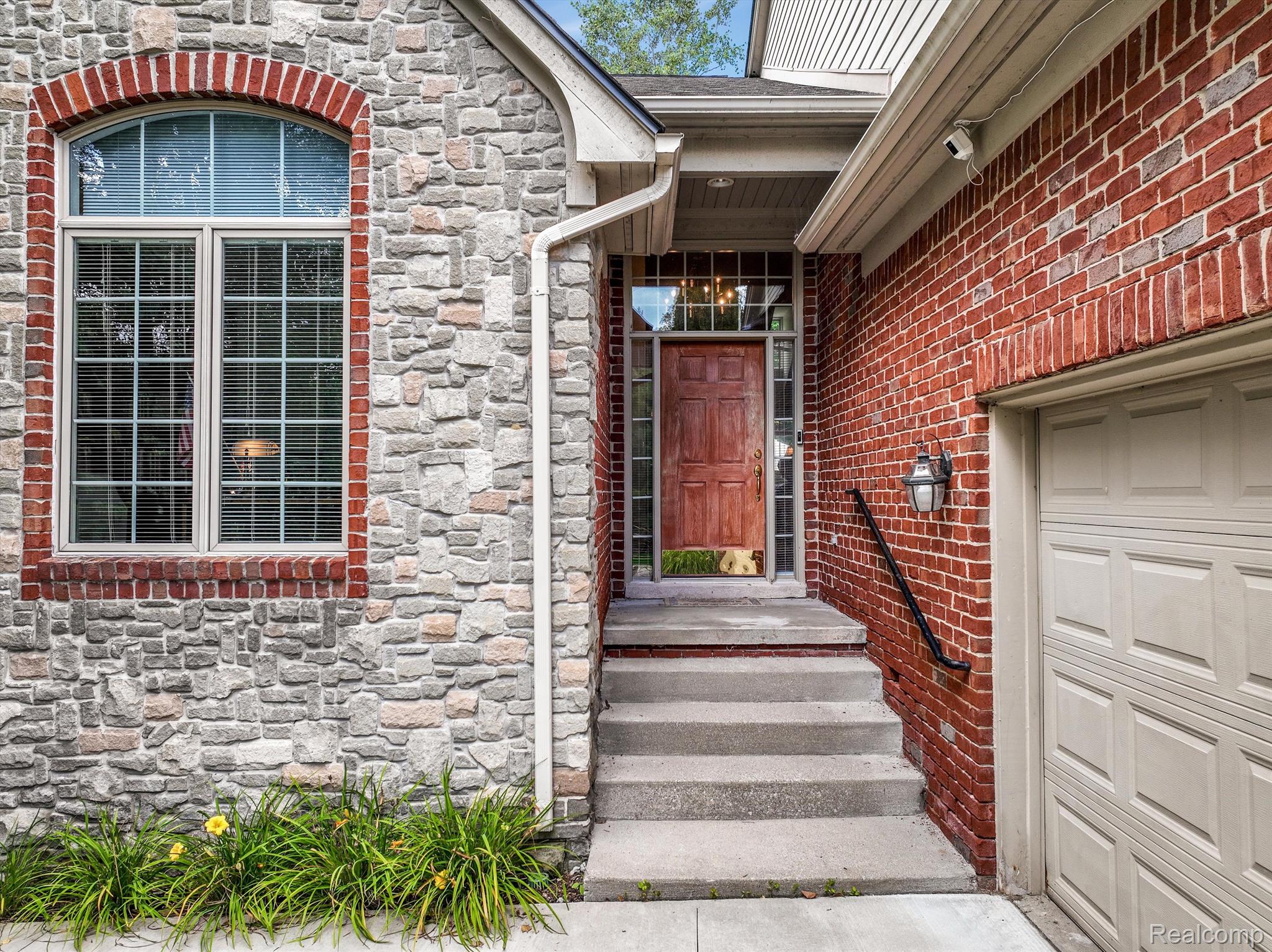 4703 OAKHURST RIDGE Road