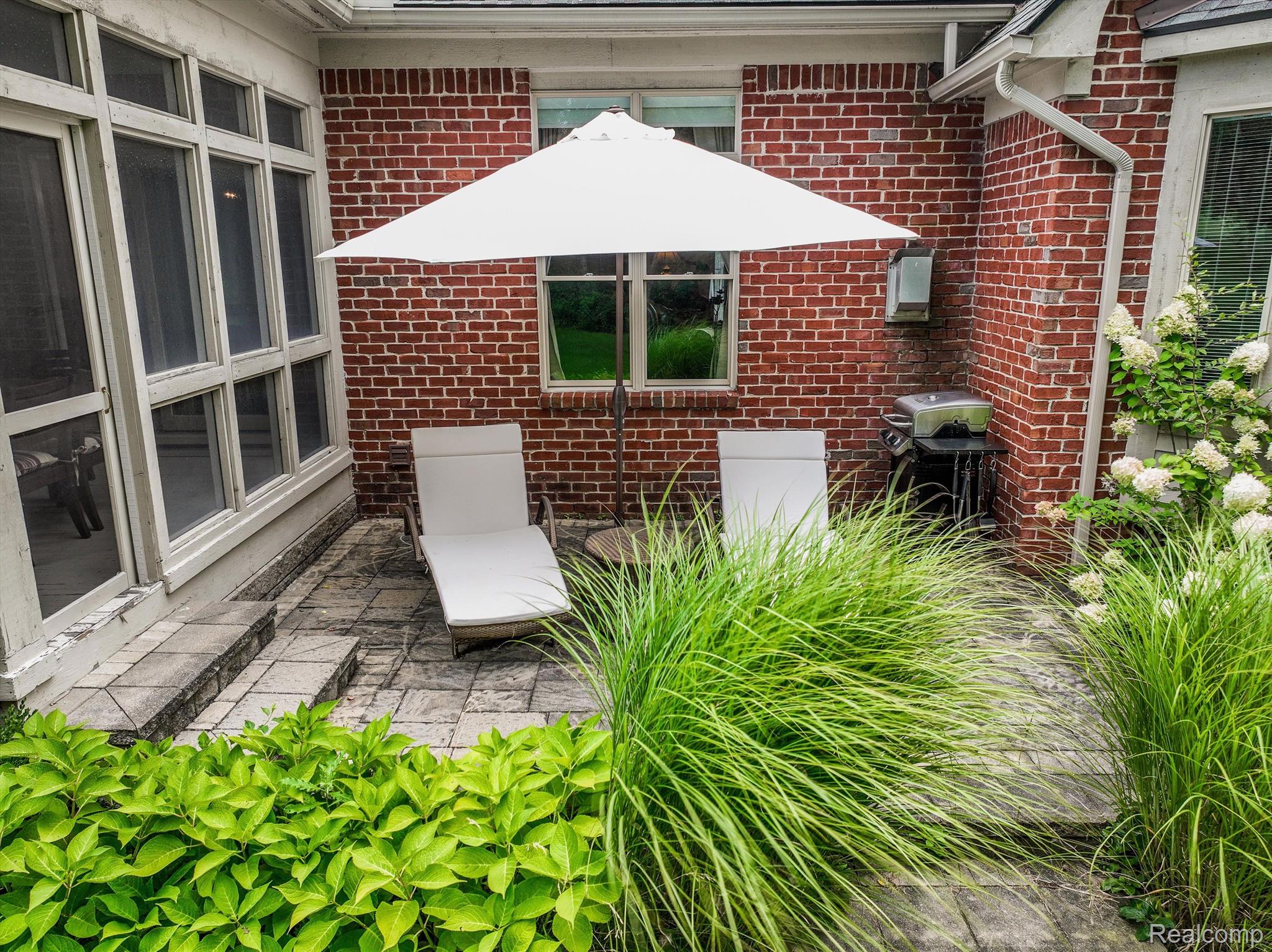 4703 OAKHURST RIDGE Road