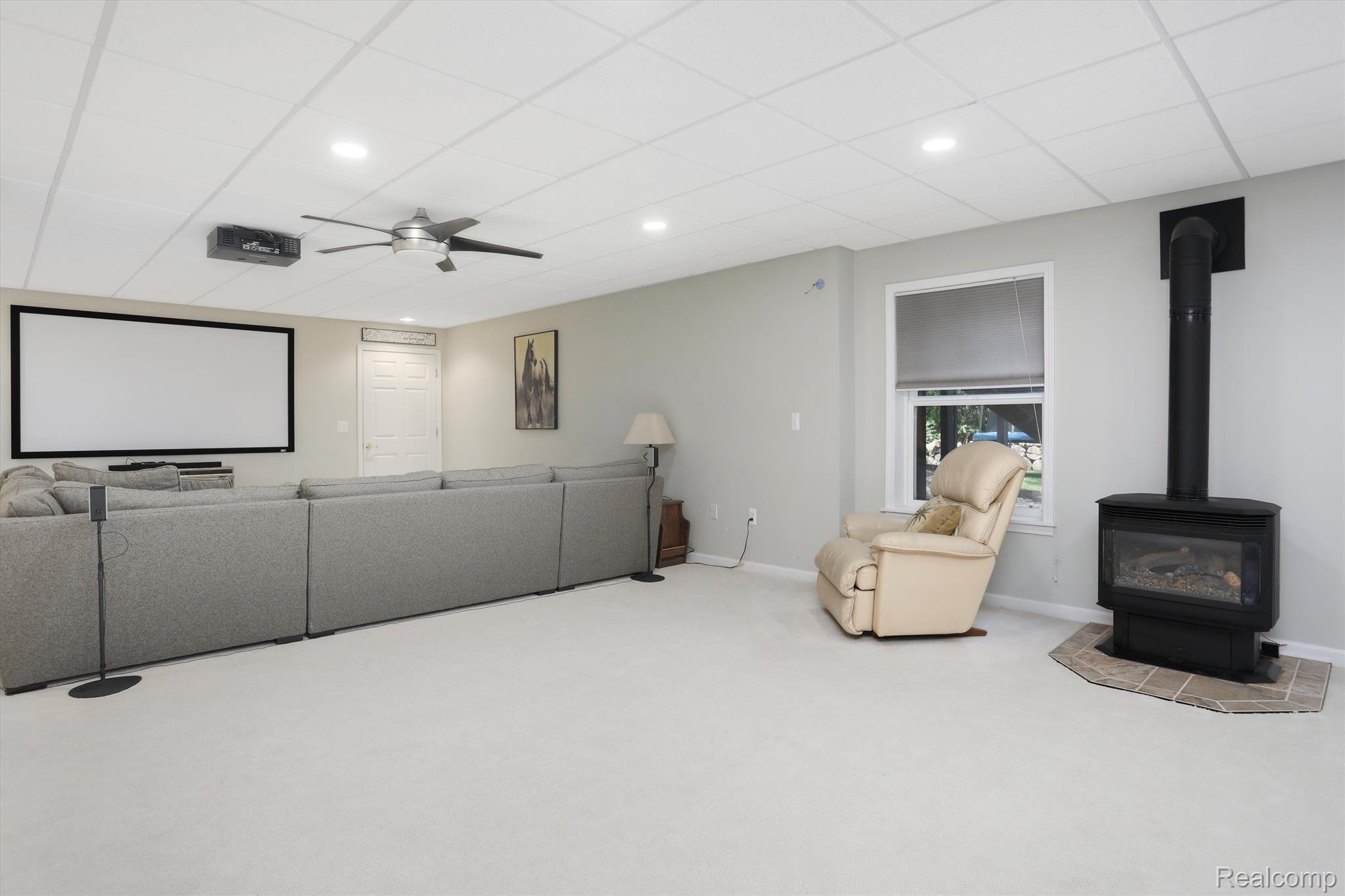 4655 MESA Court