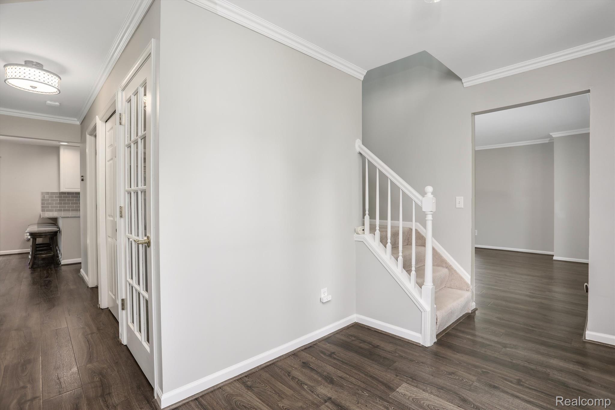 4655 MESA Court
