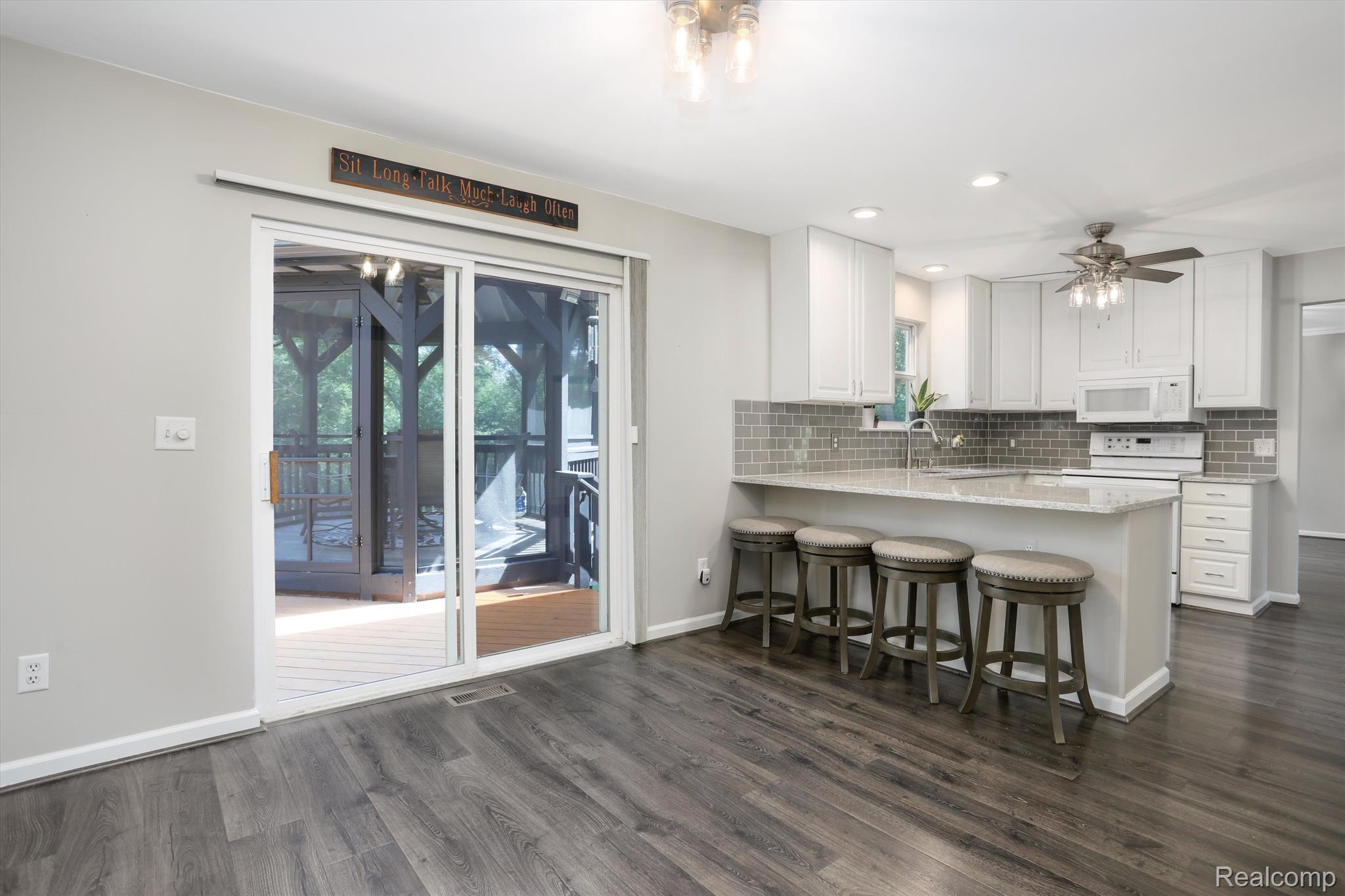 4655 MESA Court