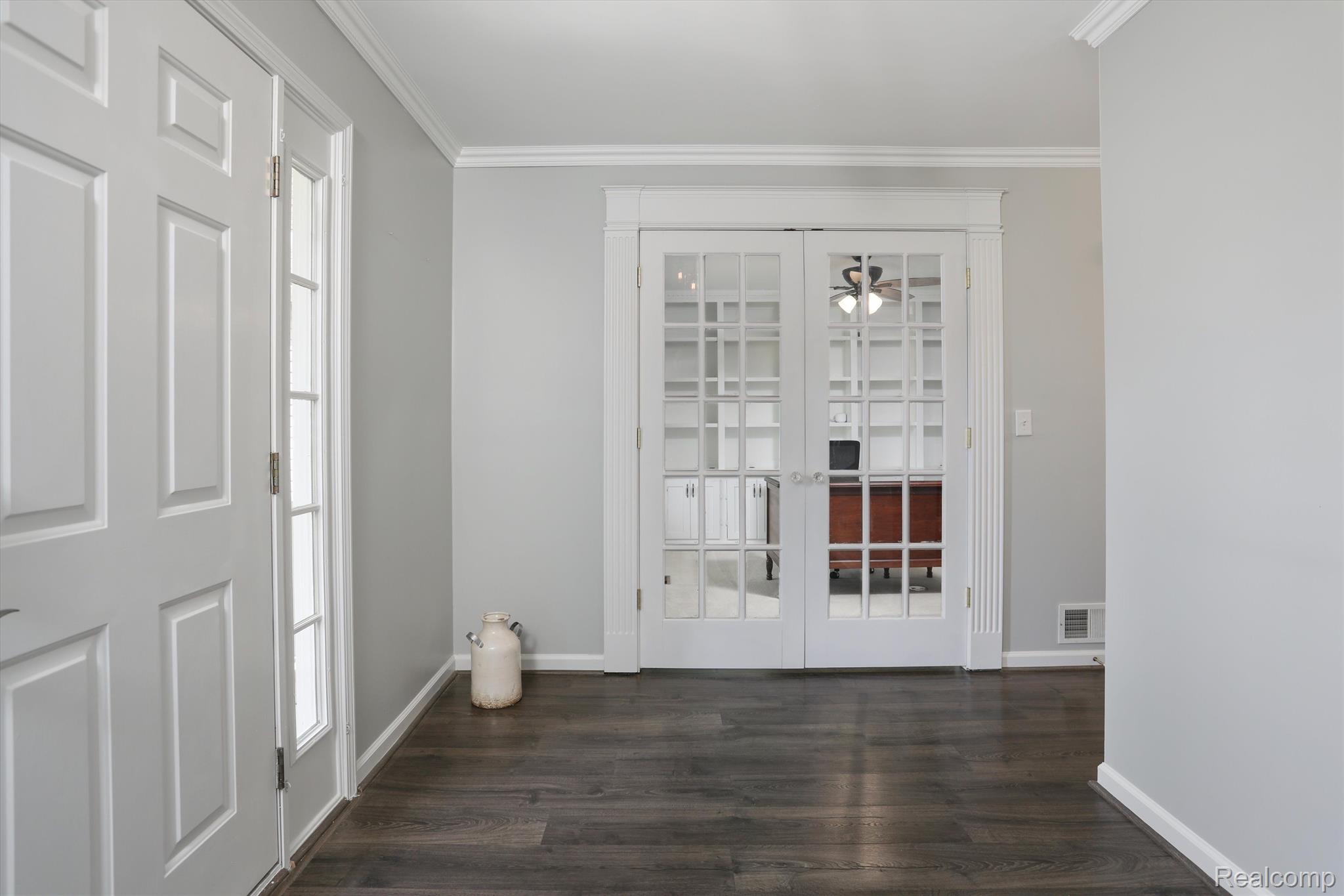 4655 MESA Court