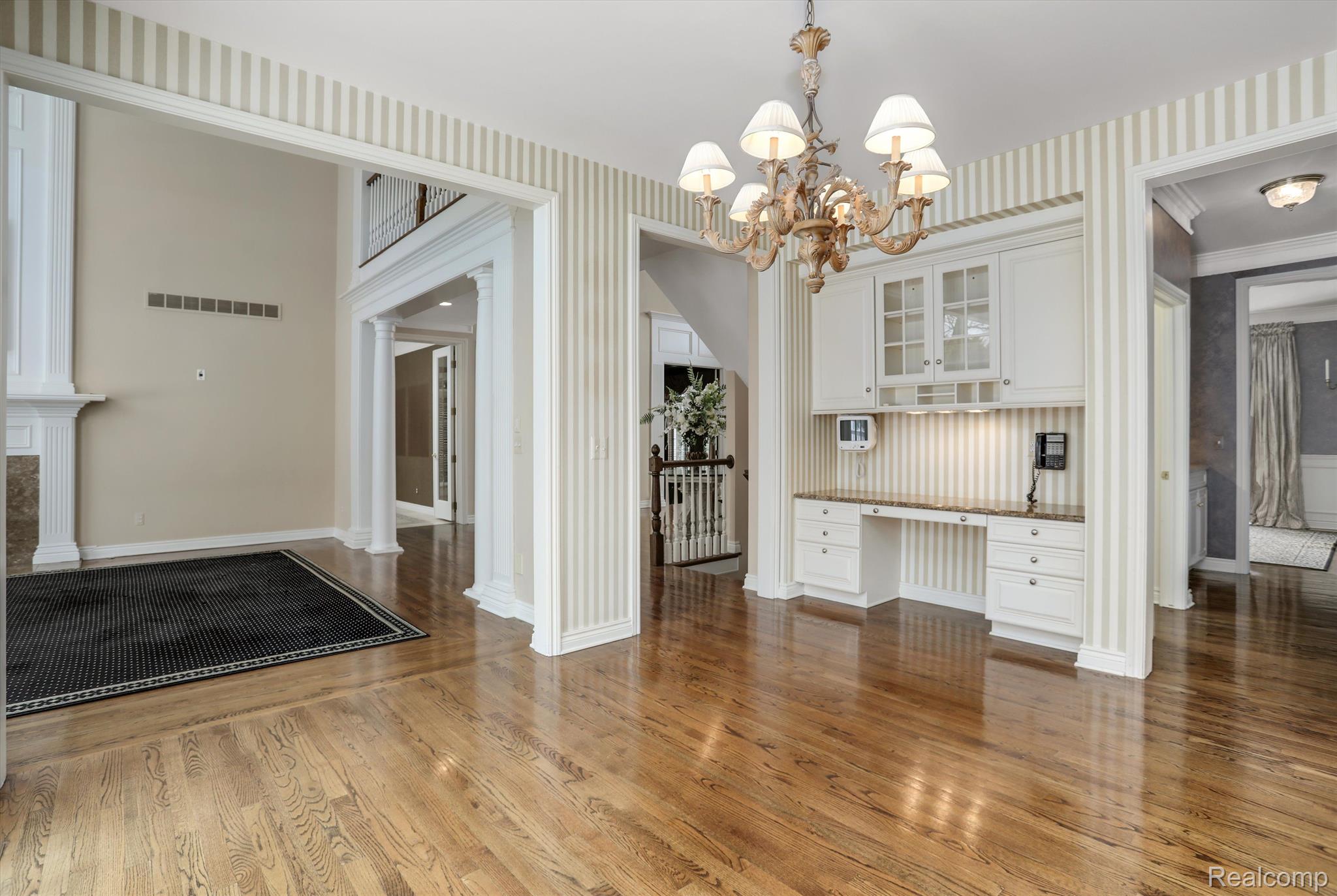 5031 ROCKAWAY Lane