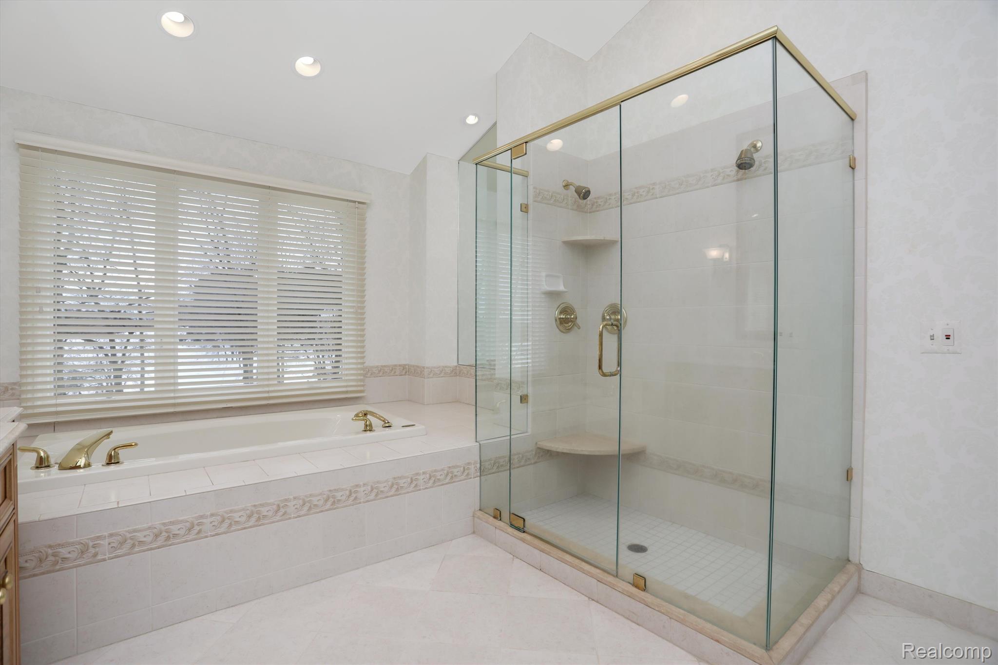 5031 ROCKAWAY Lane