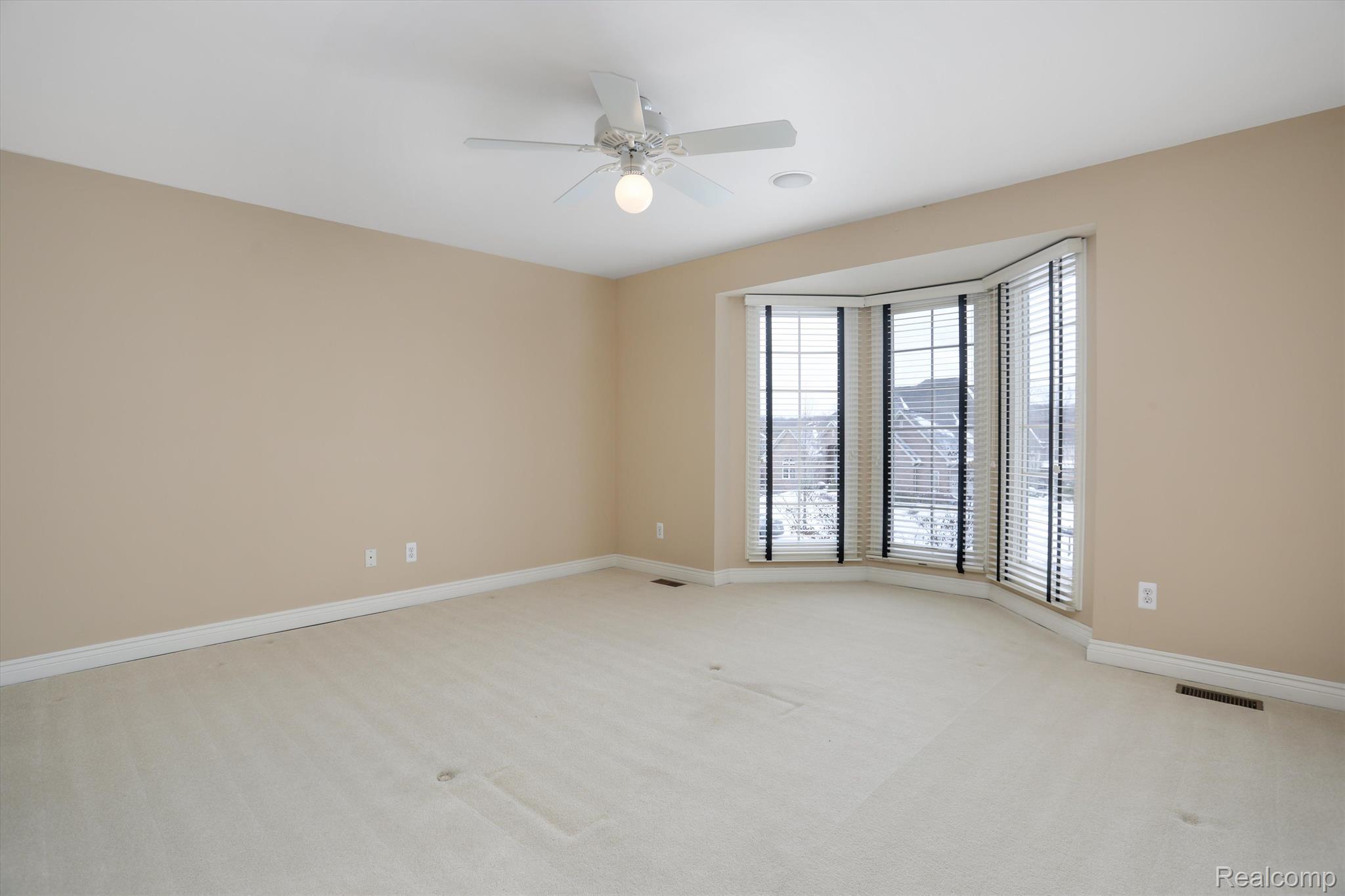5031 ROCKAWAY Lane