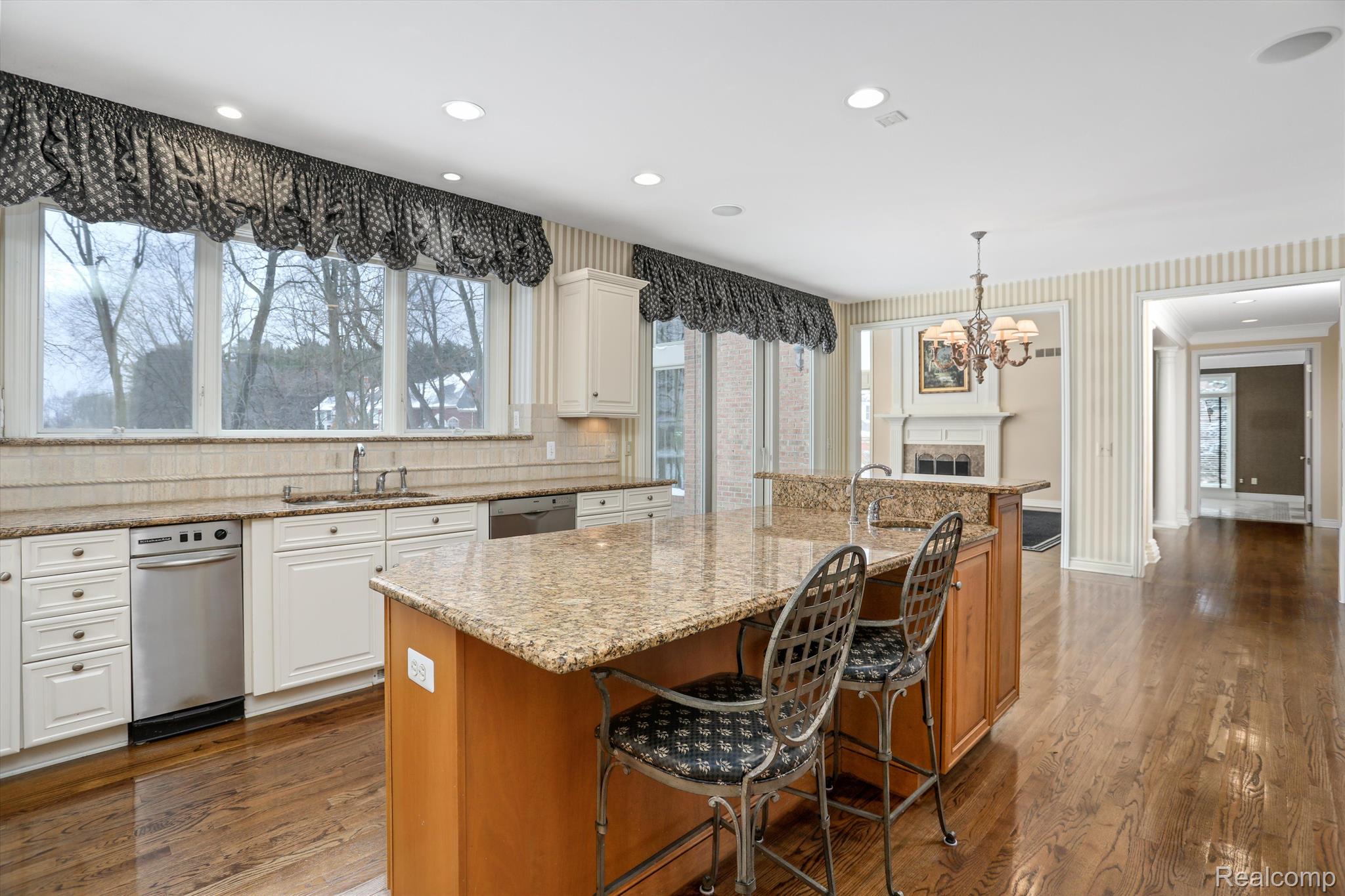 5031 ROCKAWAY Lane