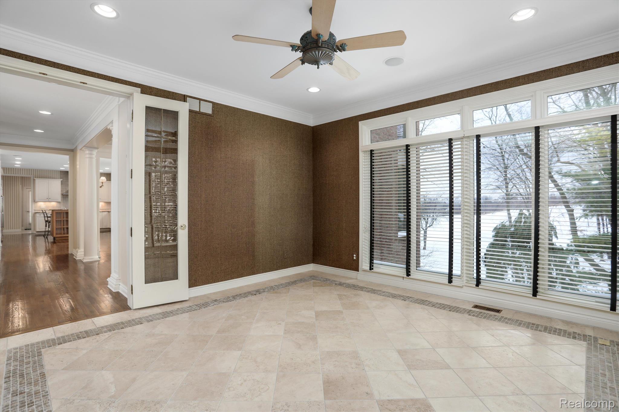 5031 ROCKAWAY Lane