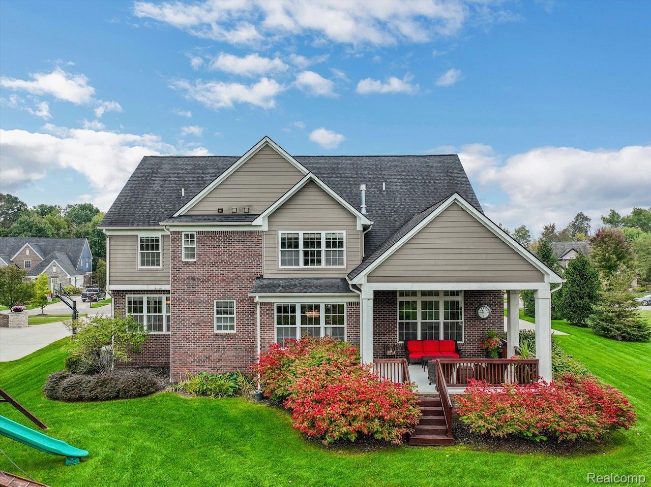 4561 OAKHURST RIDGE Road