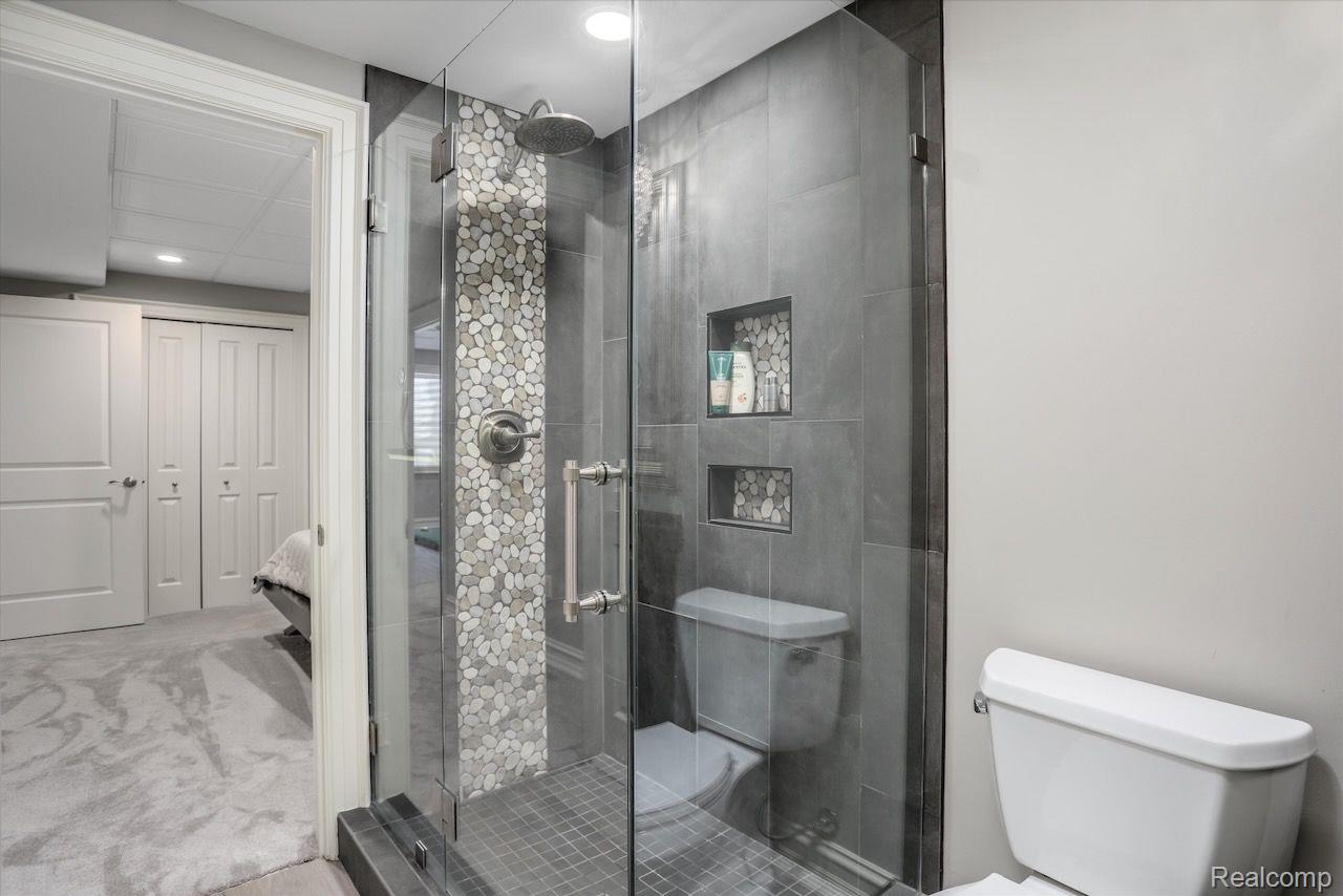 4561 OAKHURST RIDGE Road