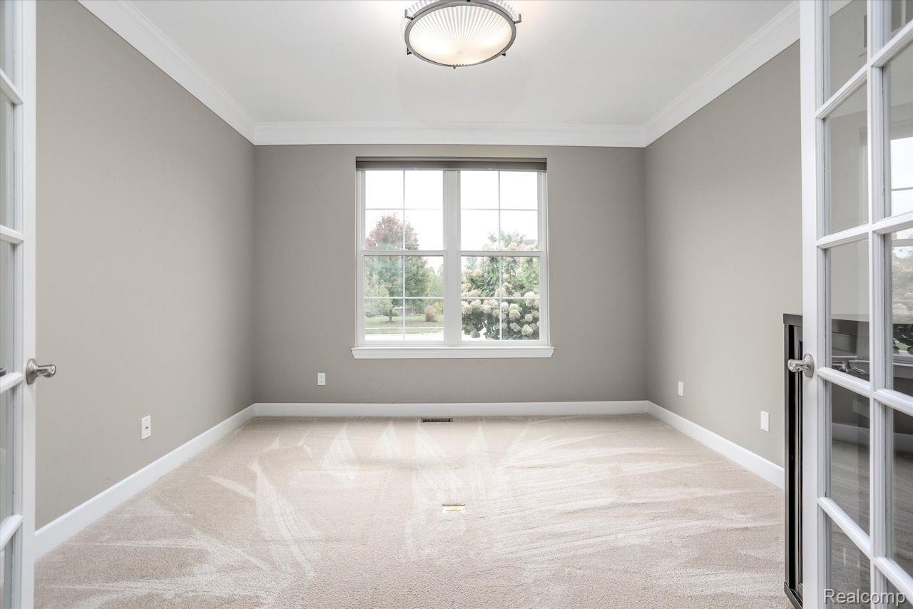 4561 OAKHURST RIDGE Road