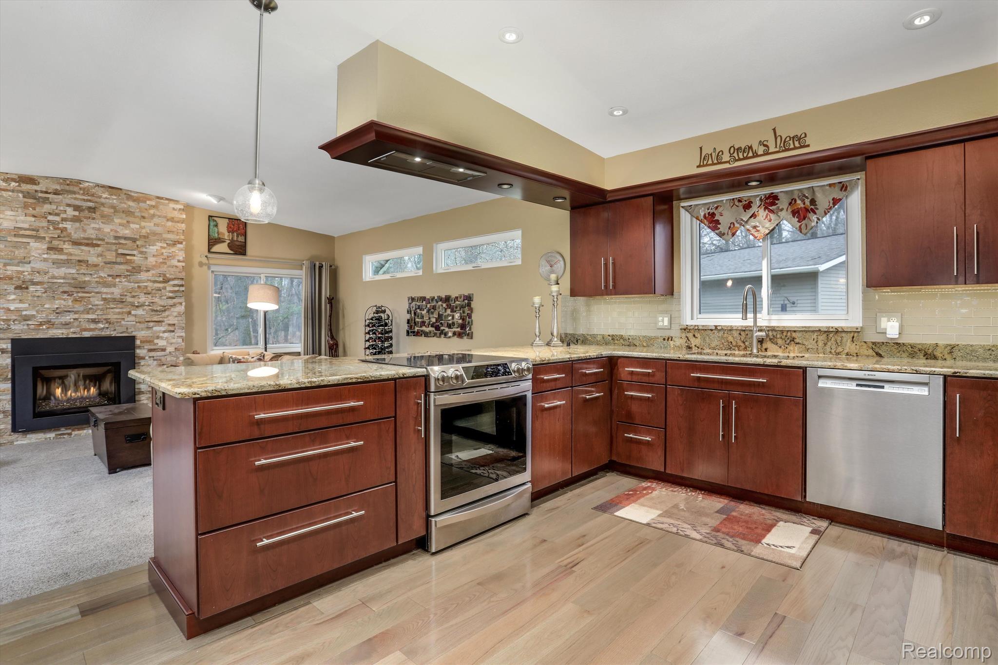 8445 REESE Road