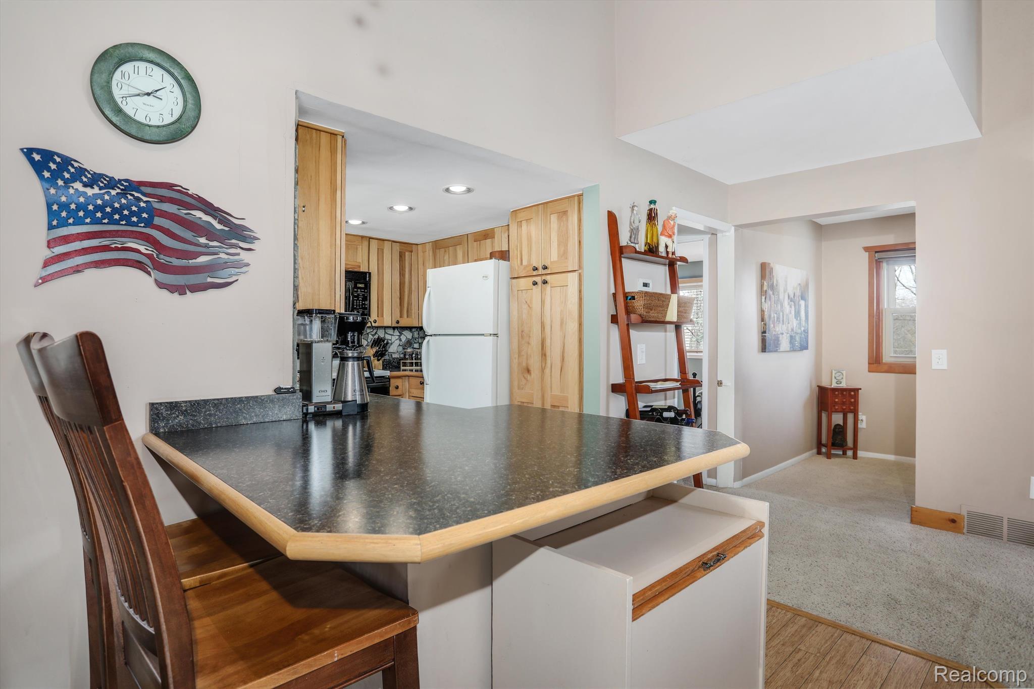 4985 MOHAWK Avenue