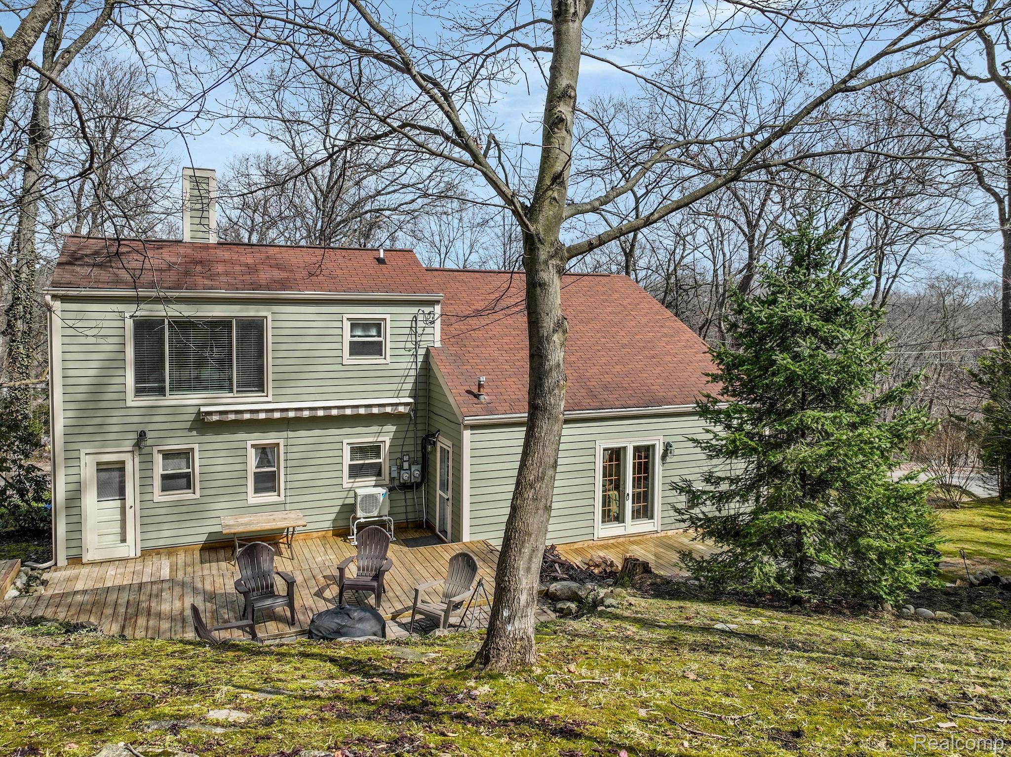 4985 MOHAWK Avenue