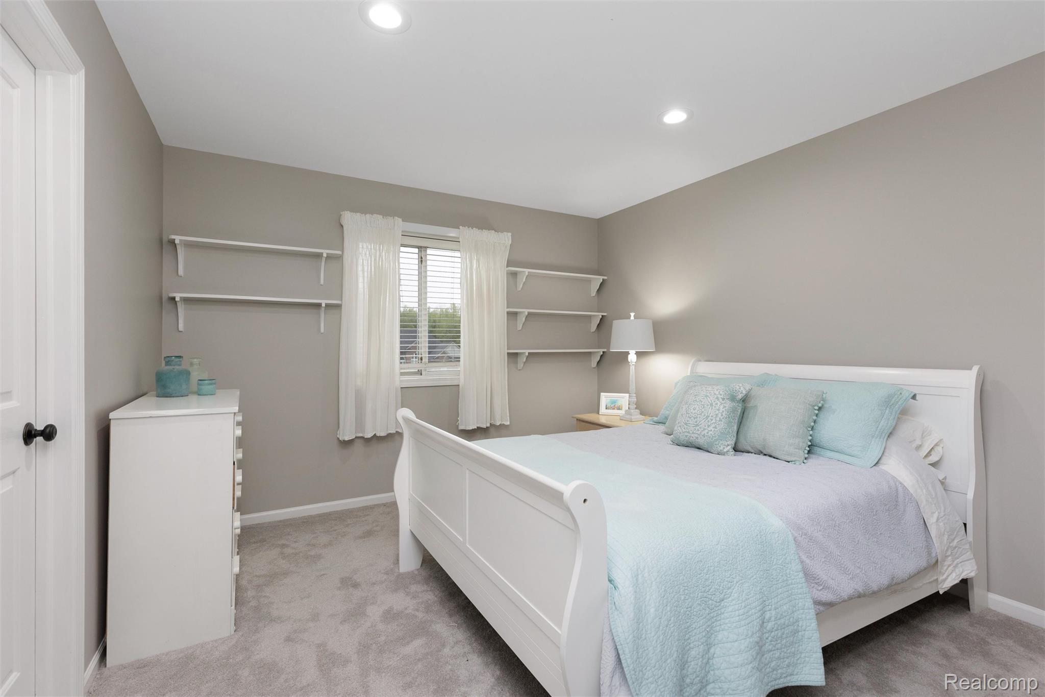 4470 COASTAL Parkway