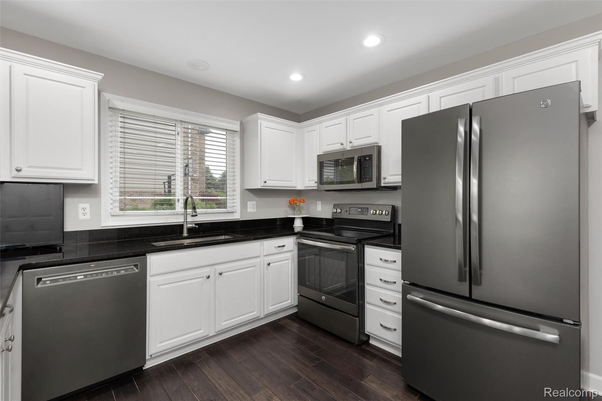 4470 COASTAL Parkway