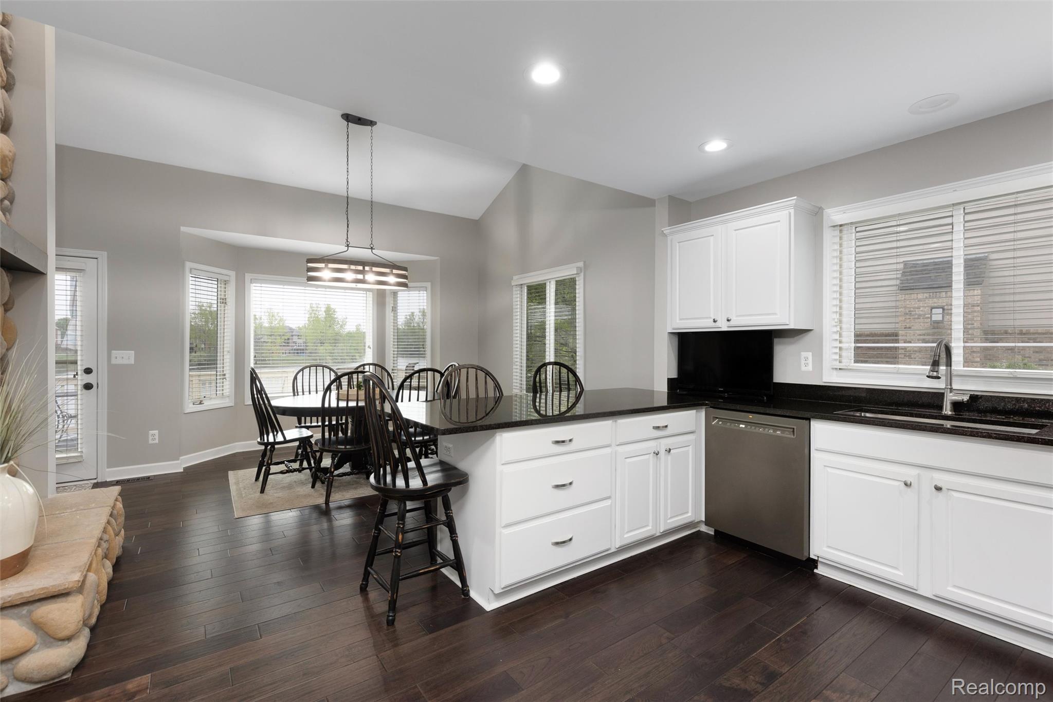 4470 COASTAL Parkway