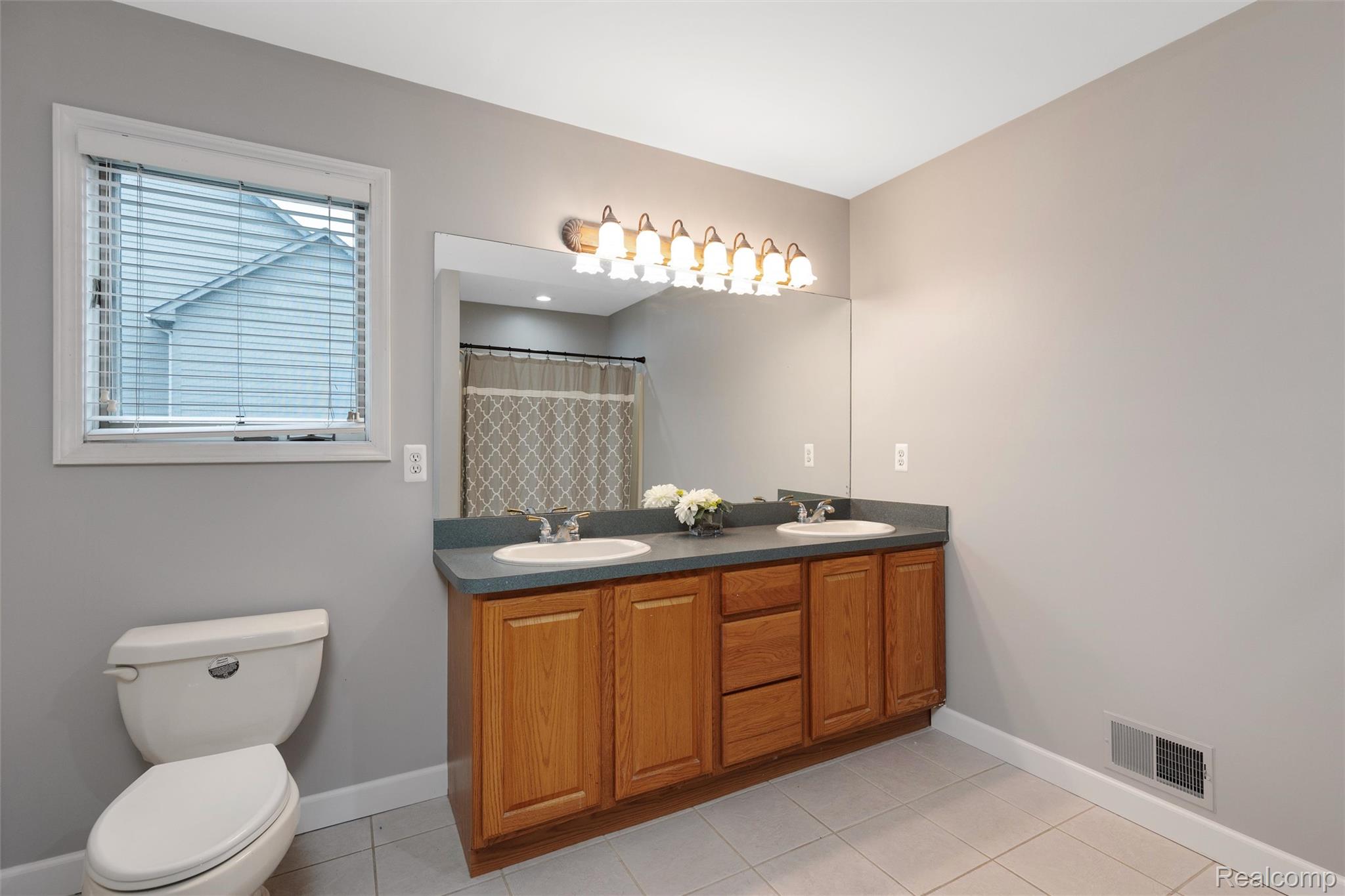 4470 COASTAL Parkway