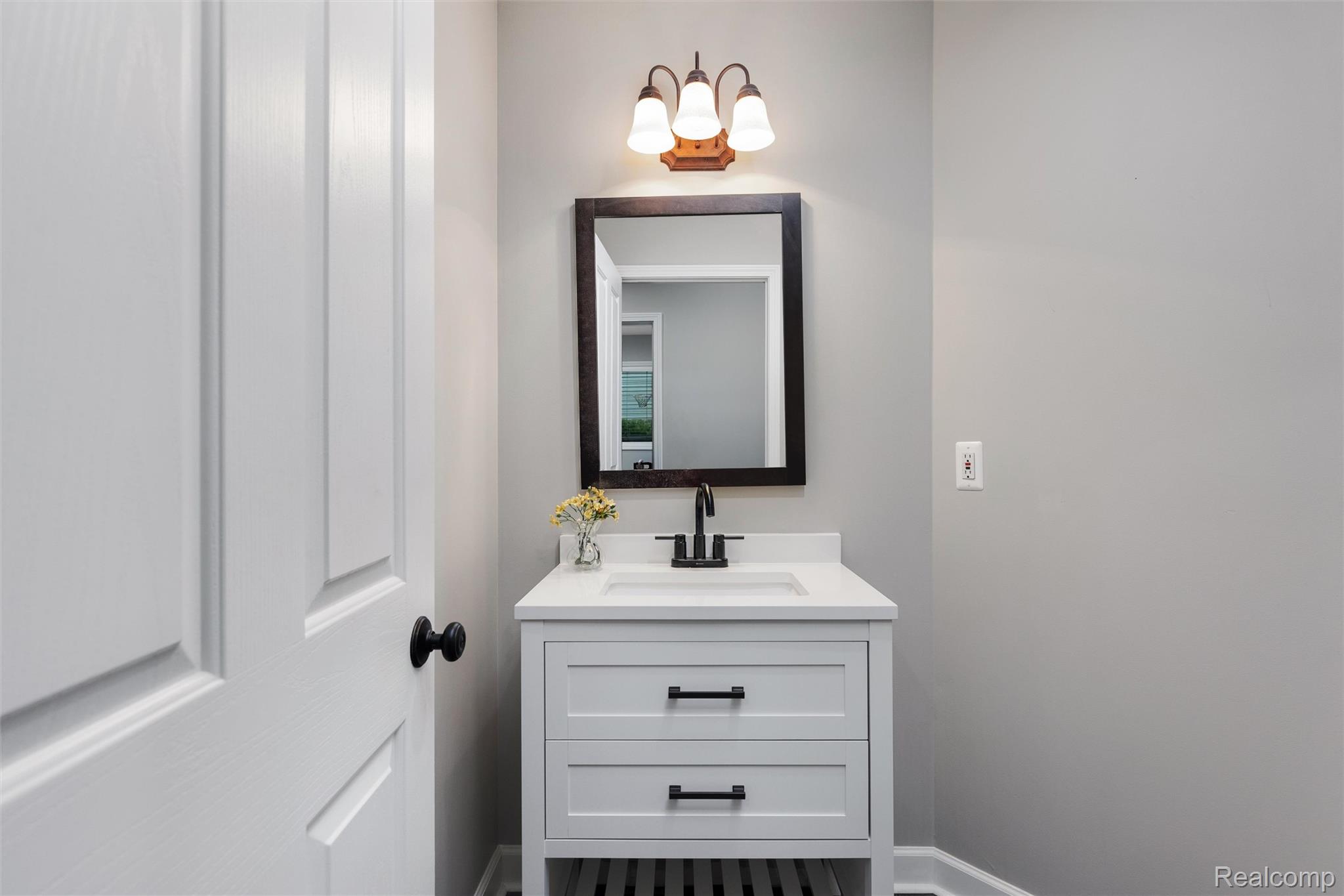 4470 COASTAL Parkway