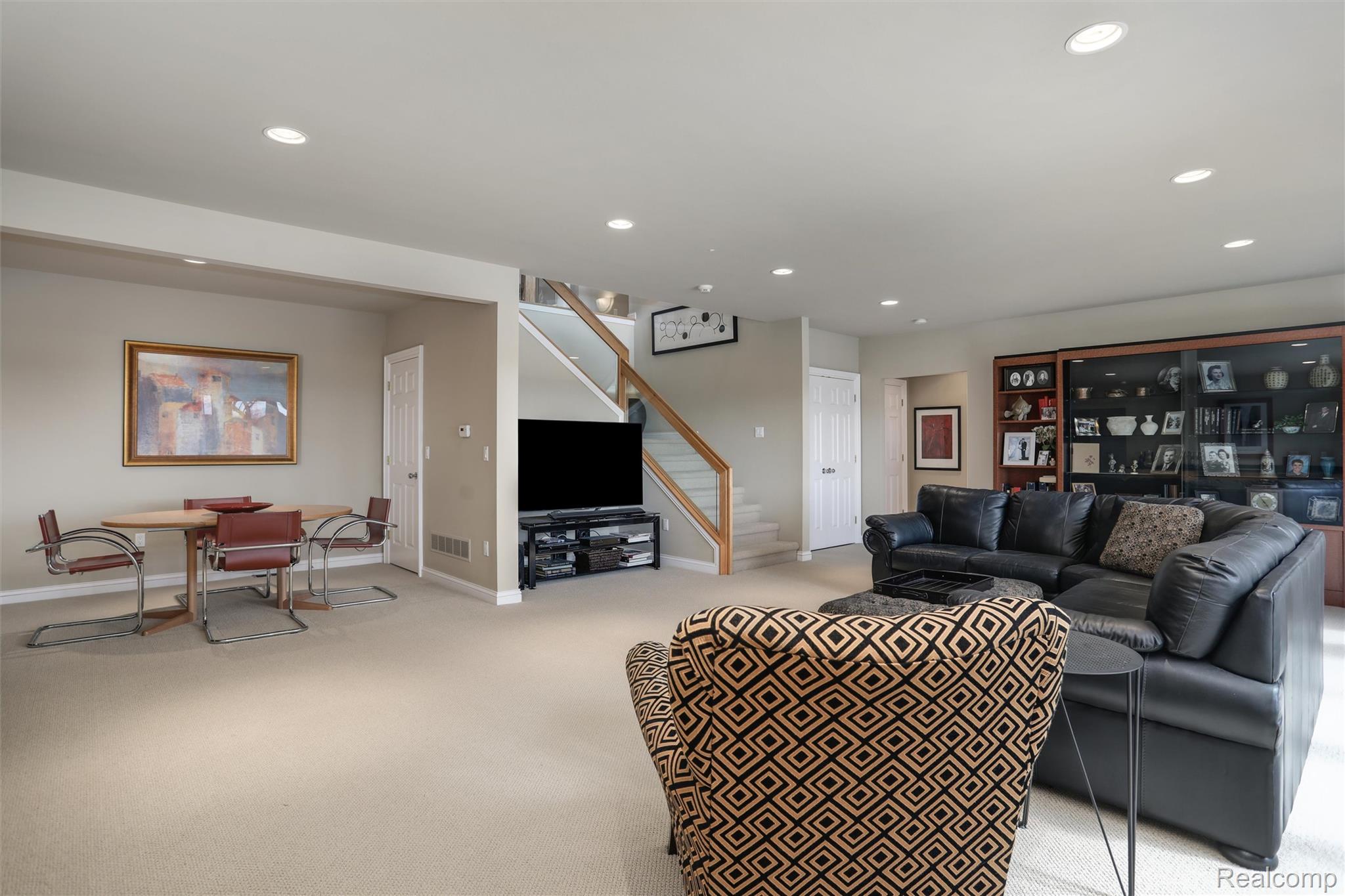 5007 Rockaway Lane
