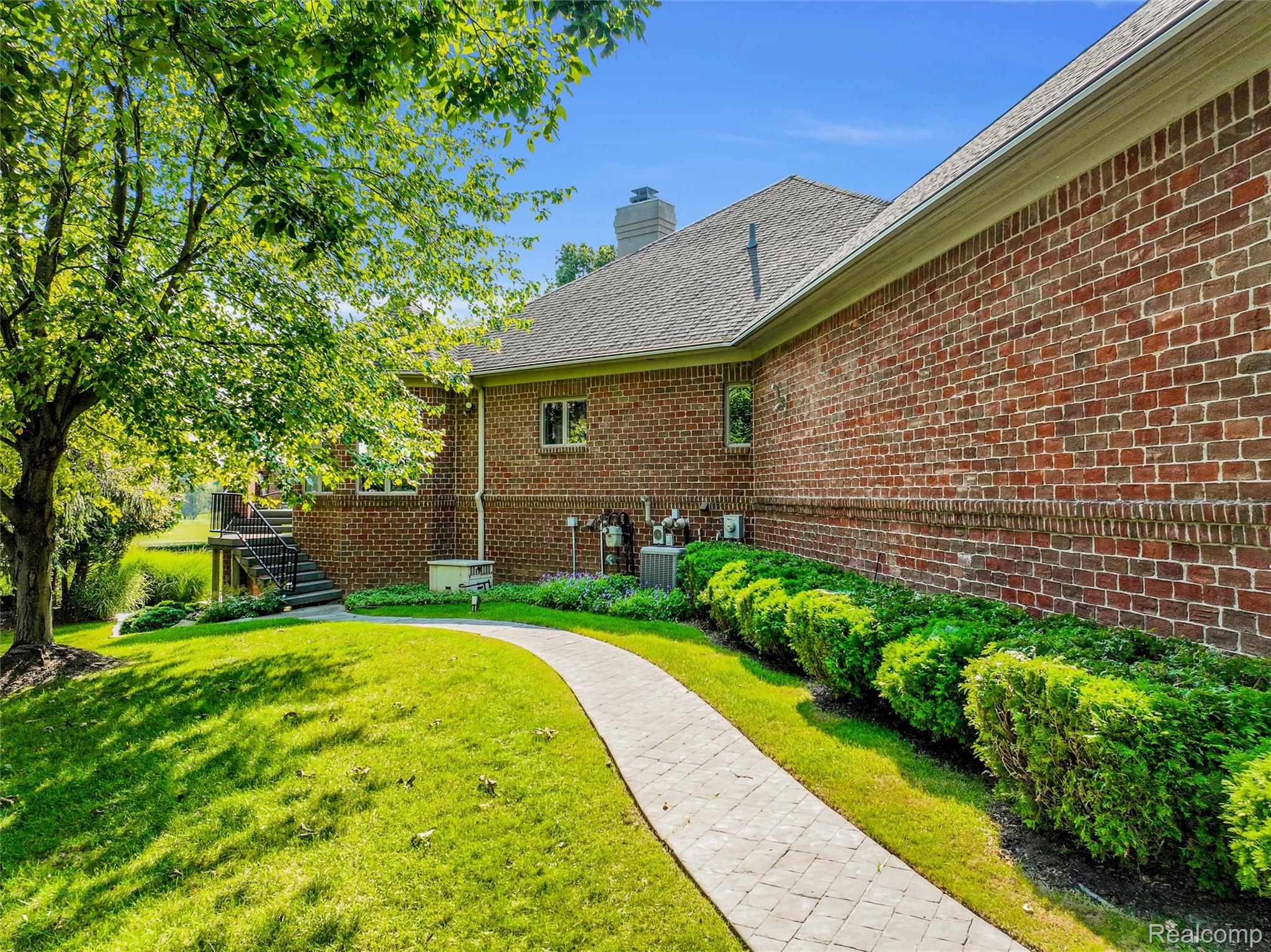 5007 Rockaway Lane